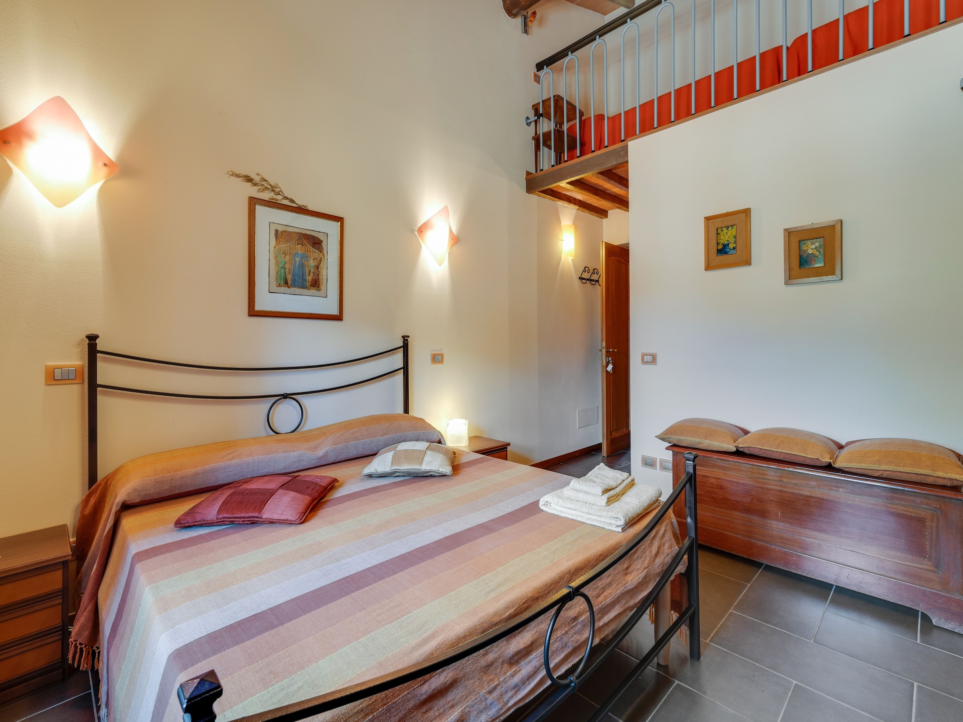 Ruim galerij-appartement voor 11 in Toscaans bos met zwembad - foto 29