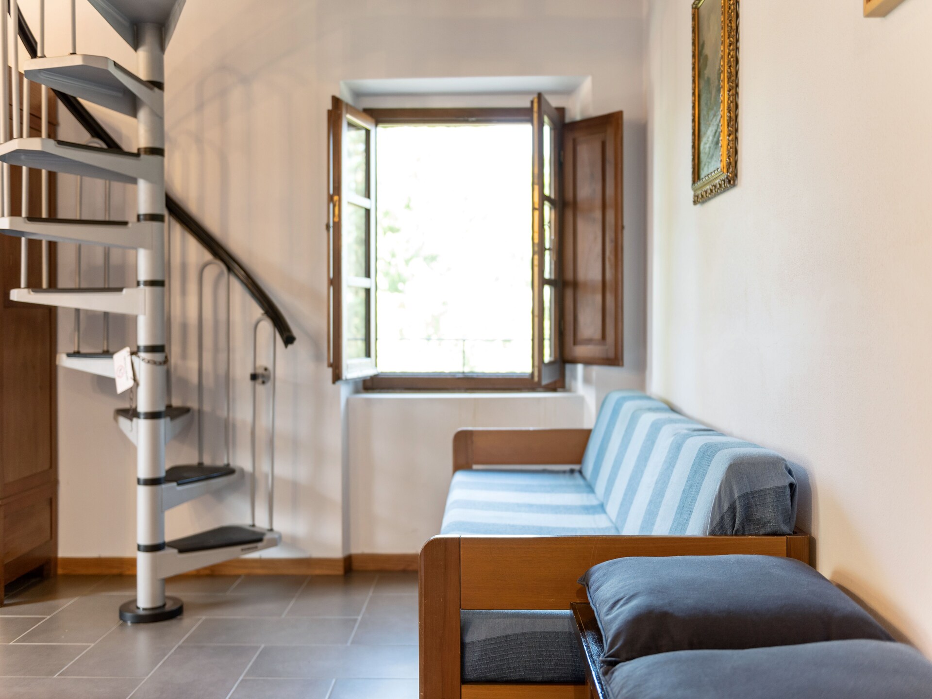 Ruim galerij-appartement voor 11 in Toscaans bos met zwembad - foto 15