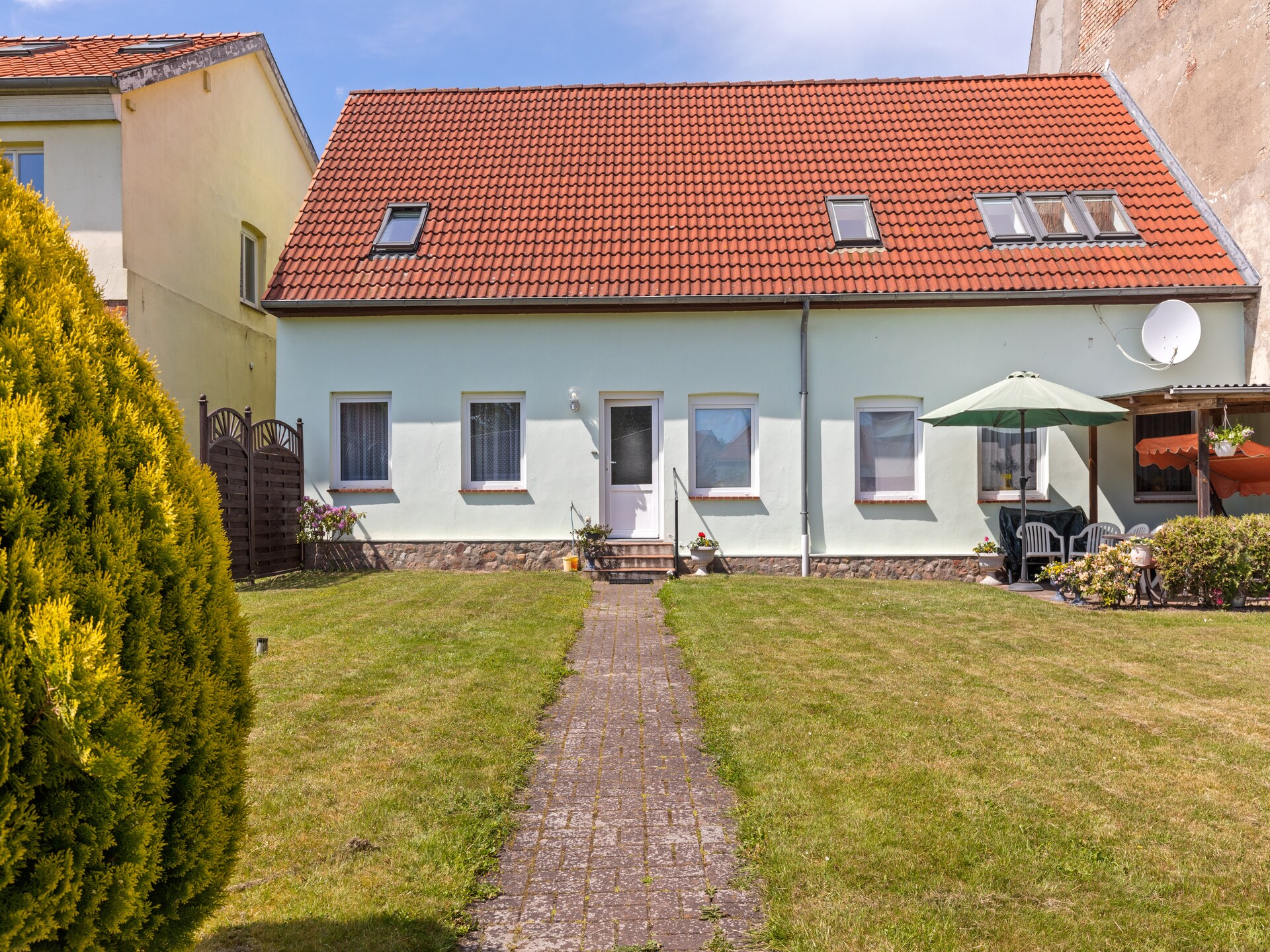 Knus appartement met kerktorenzicht en tuin in Klütz, 3,5 km van strand - foto 1