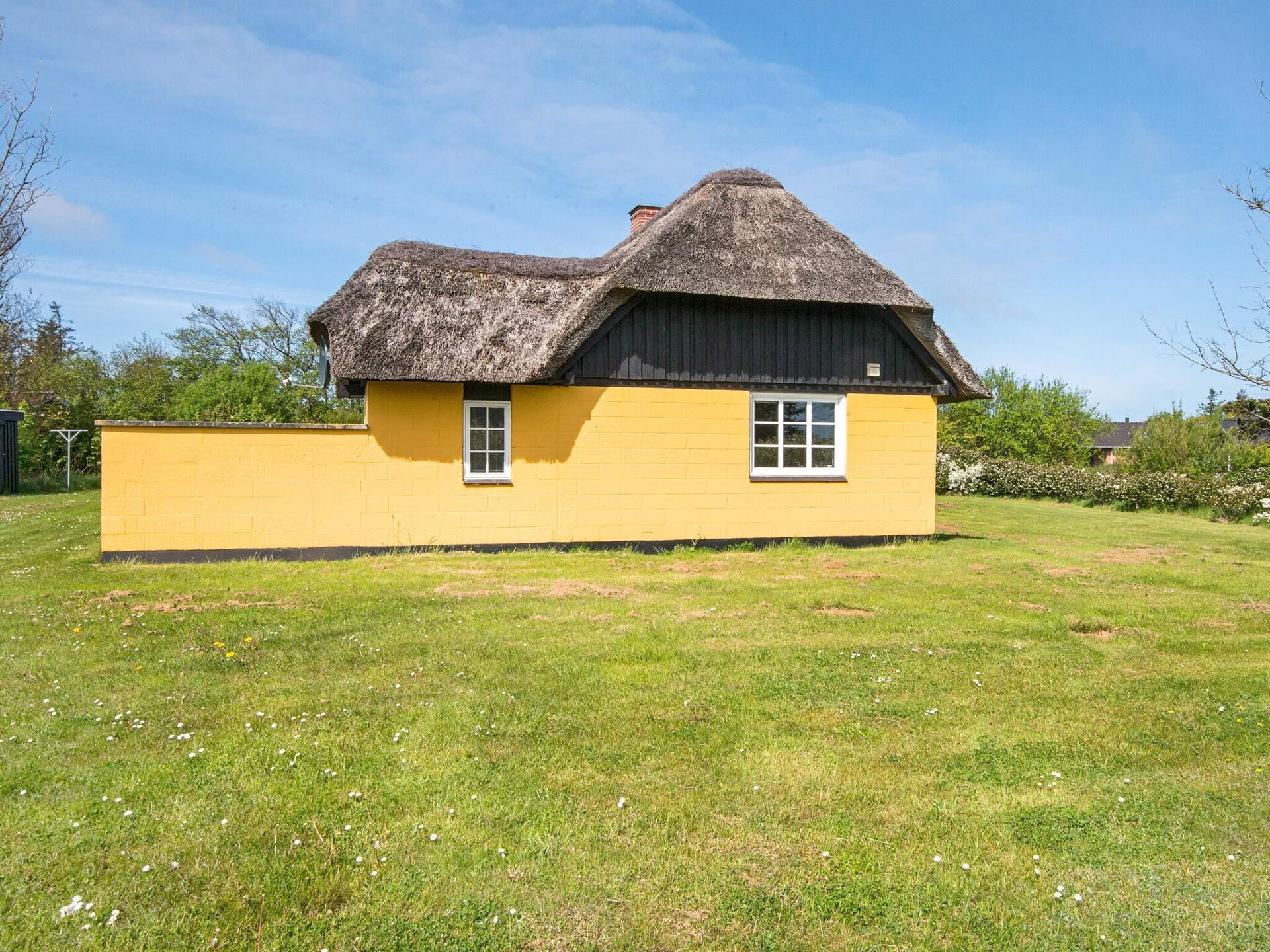 Nostalgisch rietgedekt vakantiehuis op 650 meter van zee bij Ulfborg - foto 39
