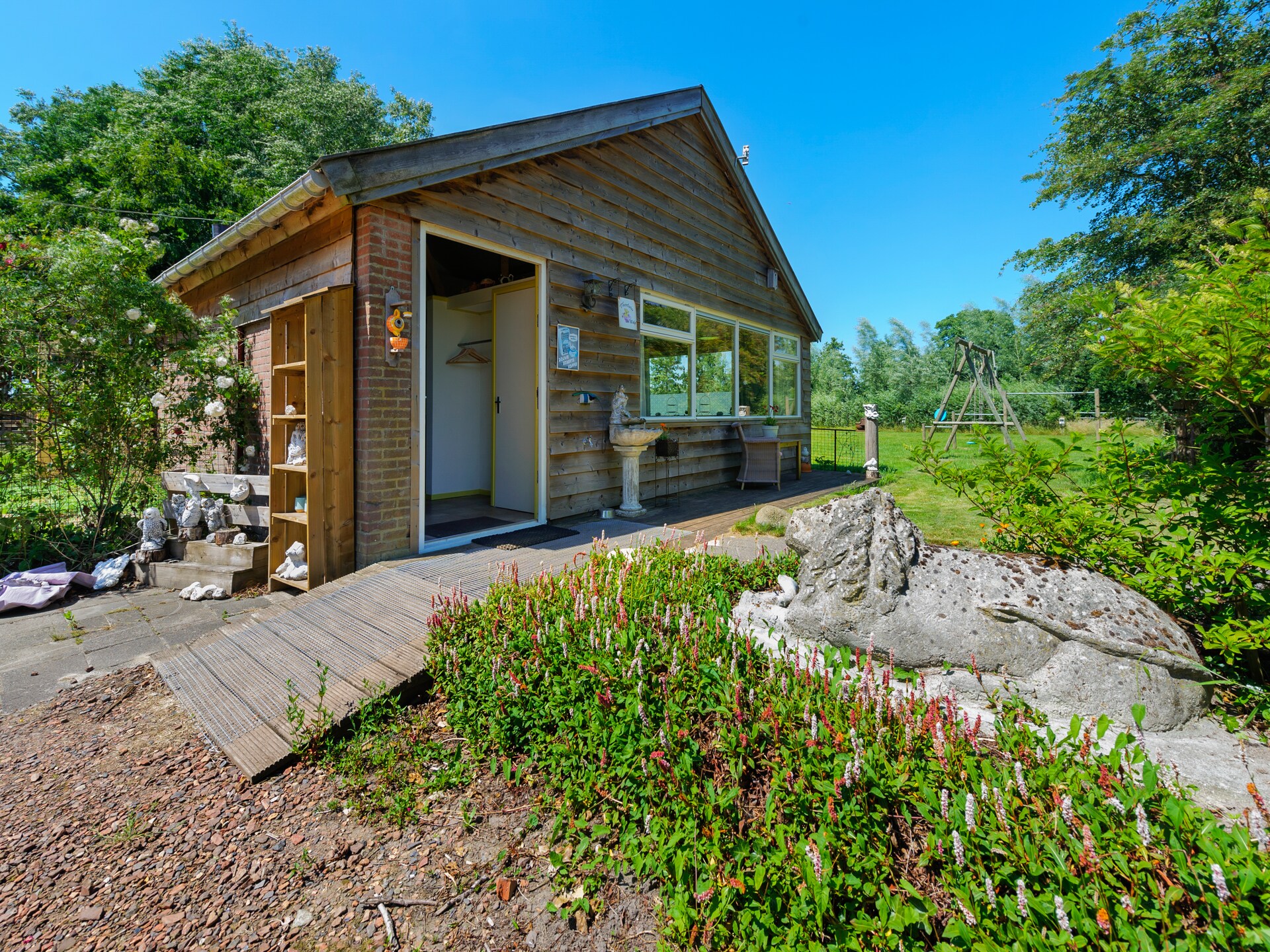 Romantisch vakantiehuis De Welp aan het Burgumer Meer in Eastermar - foto 7