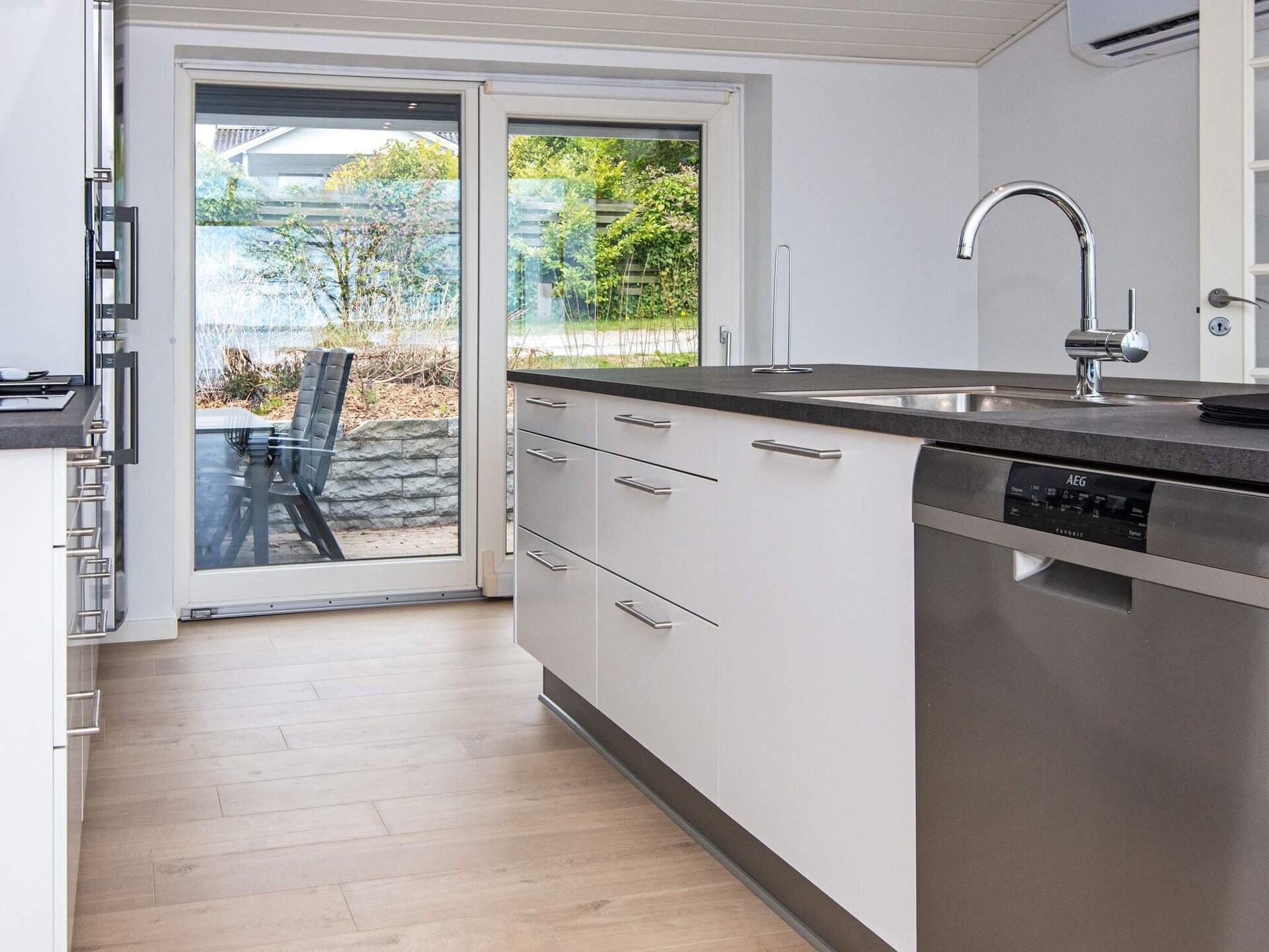 Aan zee gelegen vakantiehuis in Broager met buitenwhirlpool - foto 37