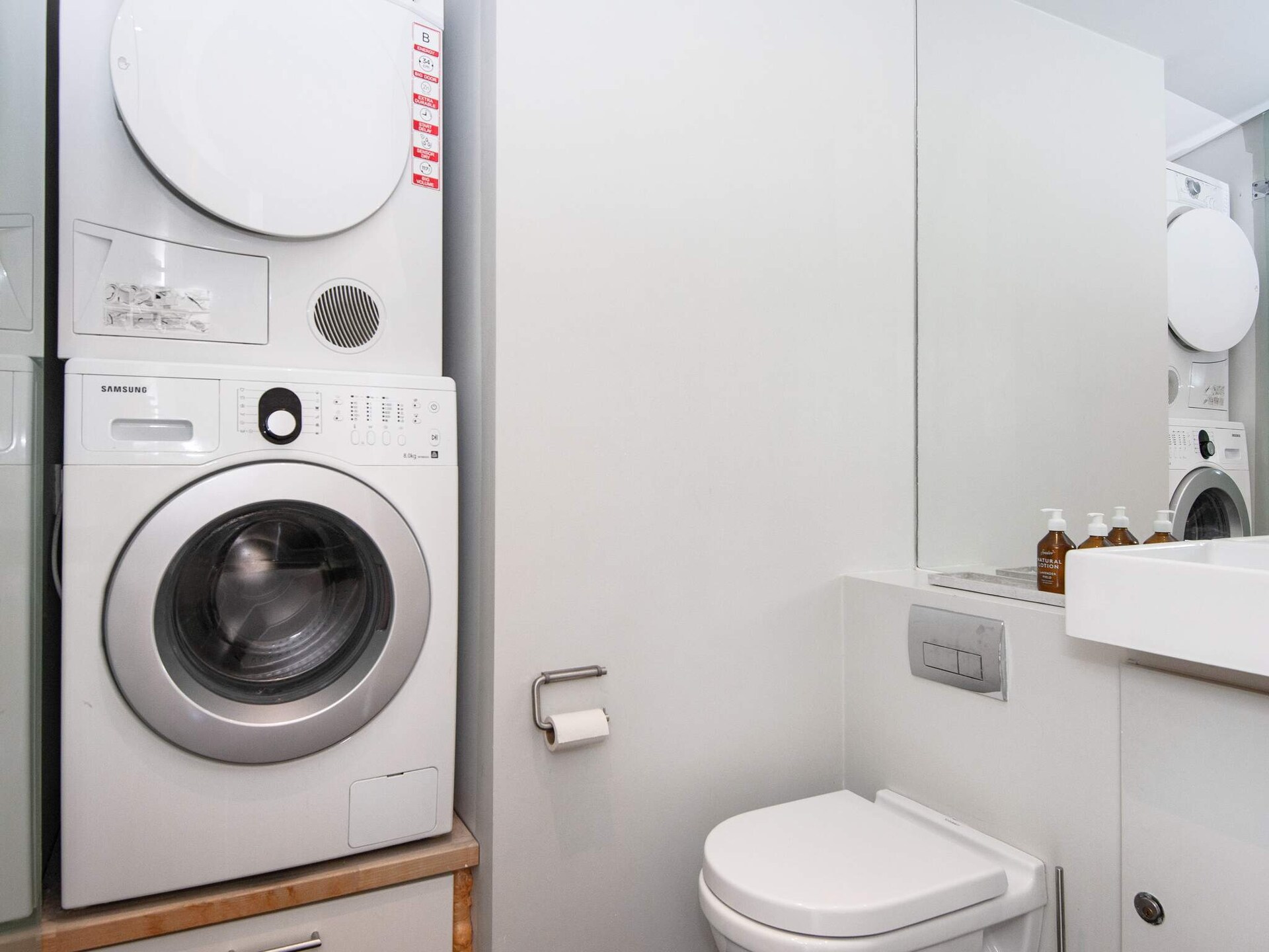 Architectonisch vakantiehuis met whirlpool en annex in bosrijke omgeving - foto 24