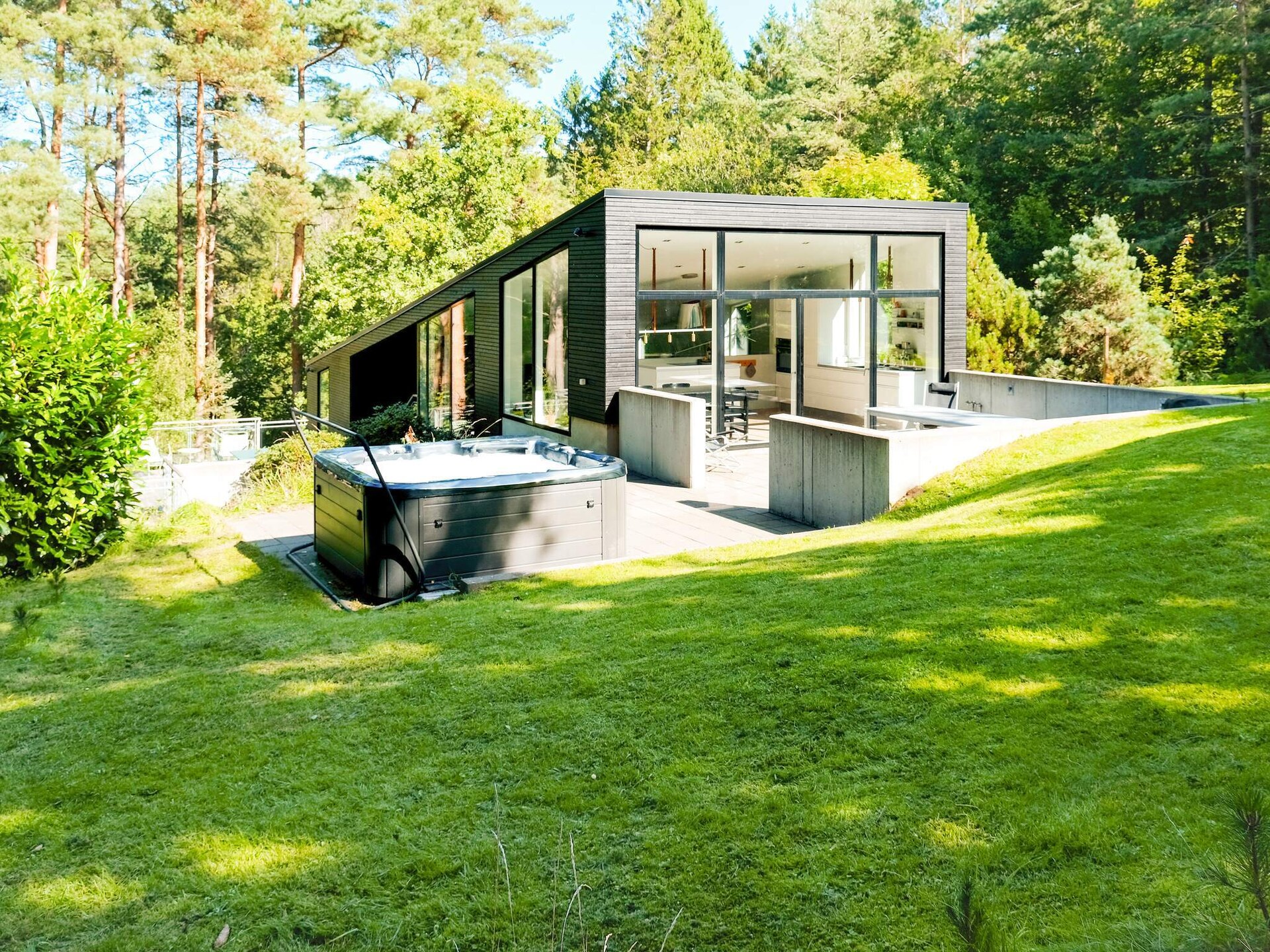 Architectonisch vakantiehuis met whirlpool en annex in bosrijke omgeving - foto 37