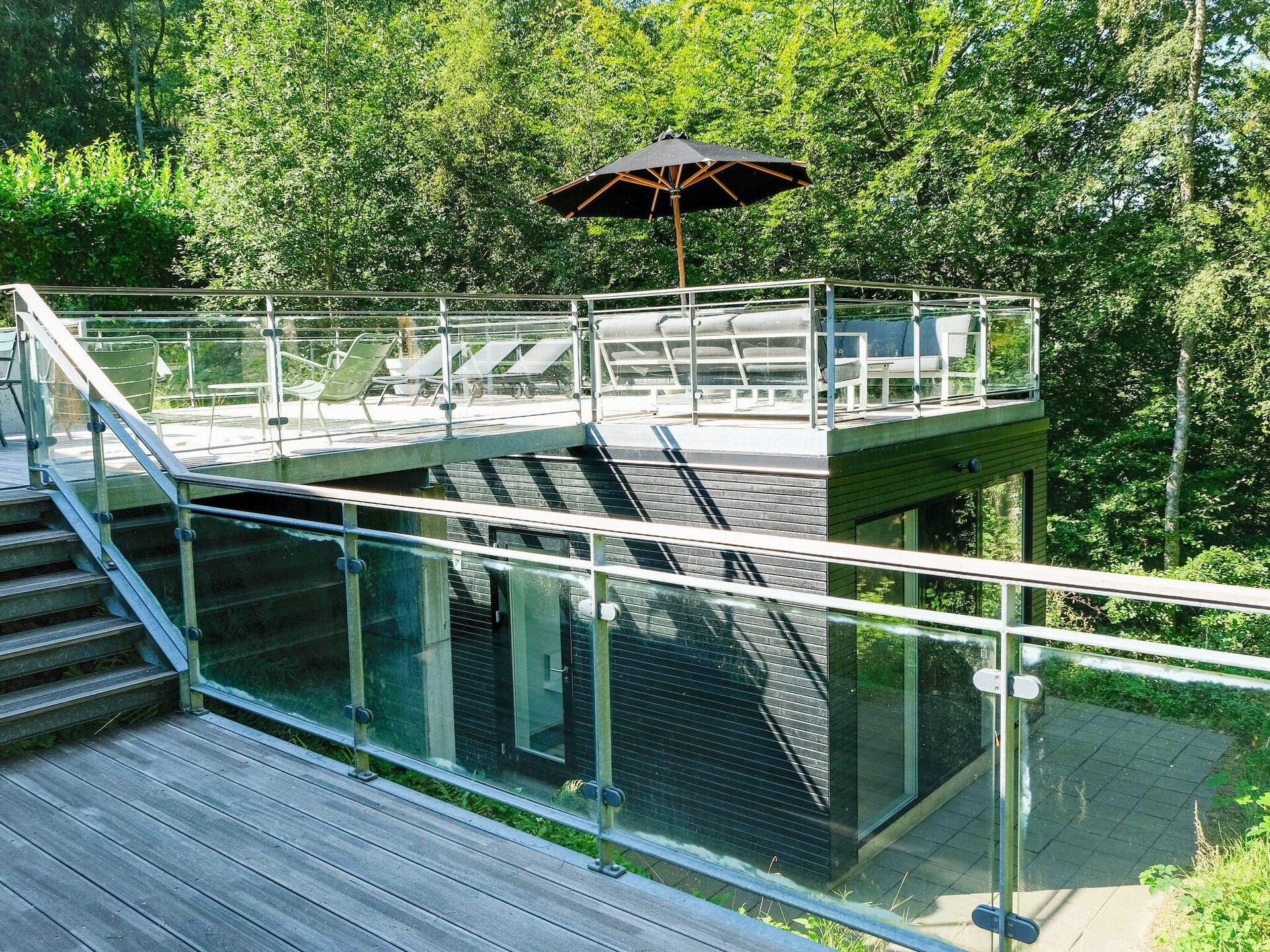 Architectonisch vakantiehuis met whirlpool en annex in bosrijke omgeving - foto 31