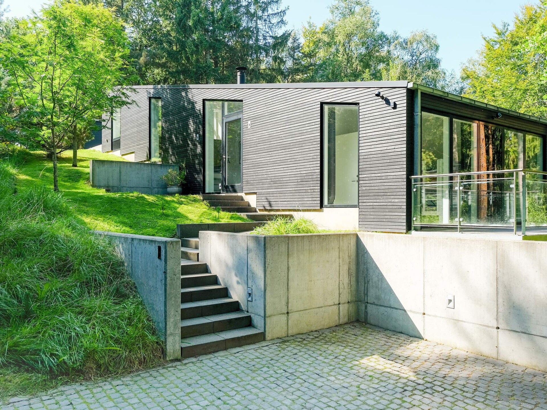 Architectonisch vakantiehuis met whirlpool en annex in bosrijke omgeving - foto 36