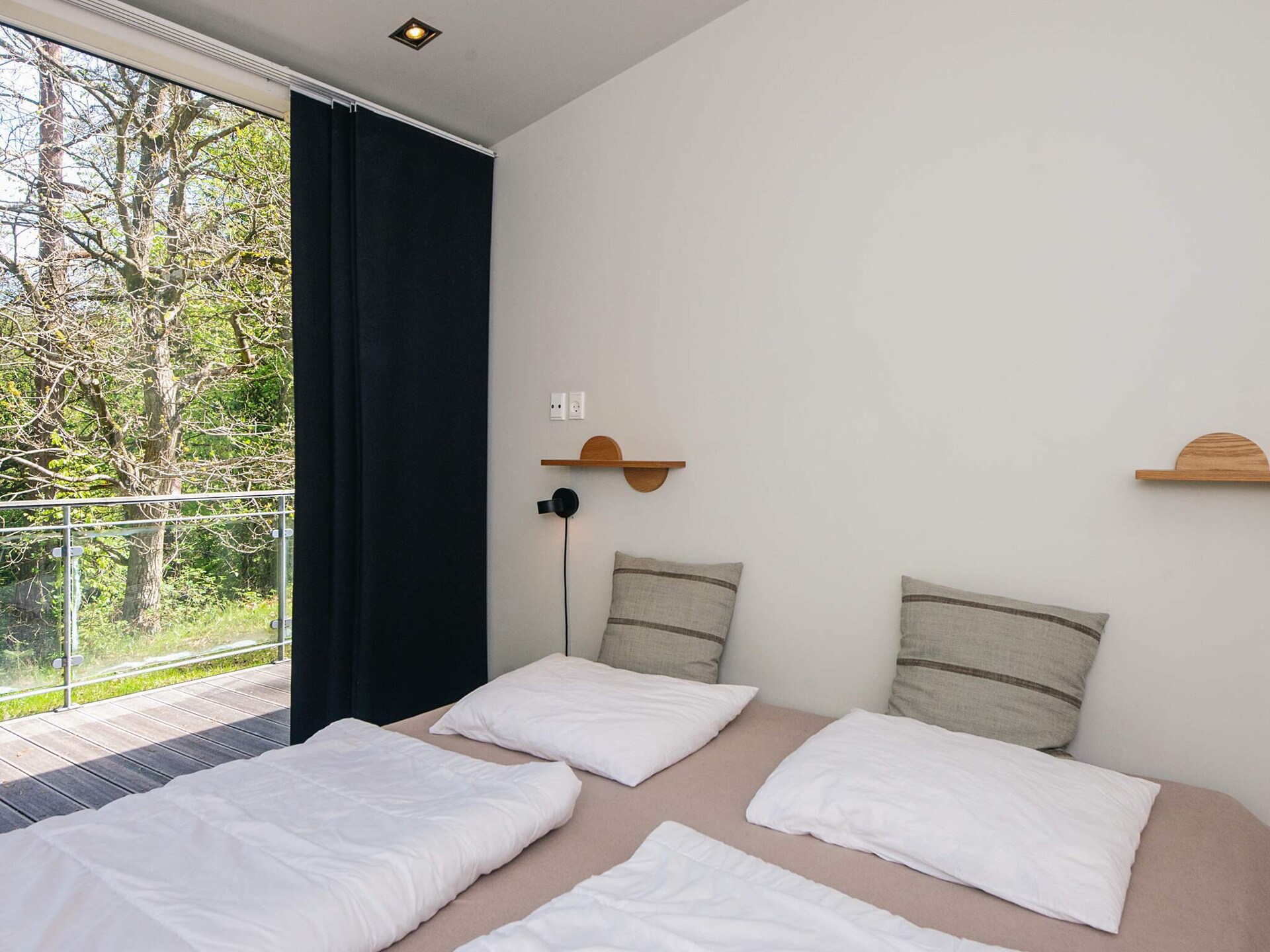Architectonisch vakantiehuis met whirlpool en annex in bosrijke omgeving - foto 21