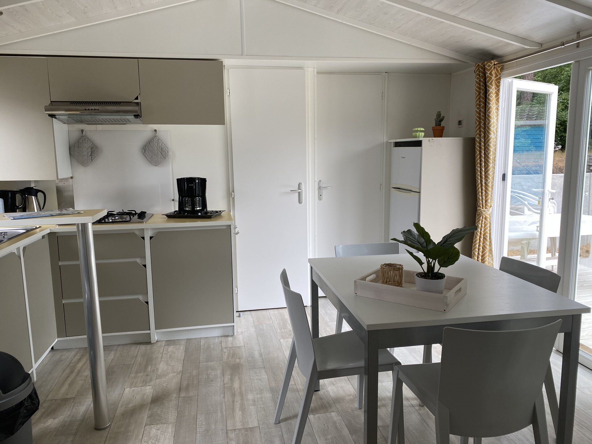 Knusse chalet voor 6 aan het meer in Rijkevorsel, hond welkom - foto 8