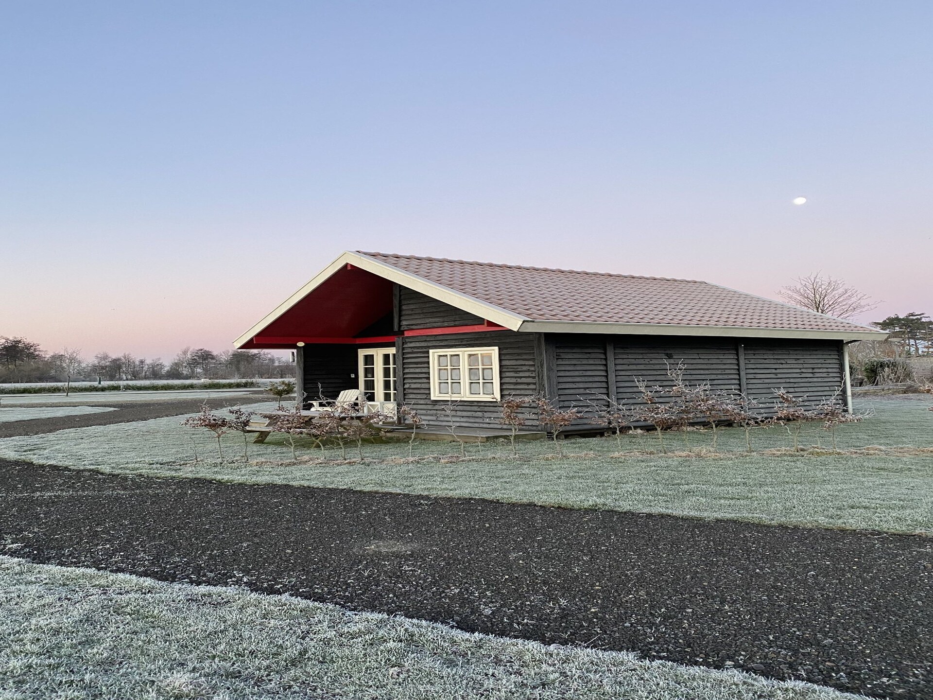 Chalet Famke: knus vakantiehuis in bosrijk Friesland, huisdier welkom - foto 7