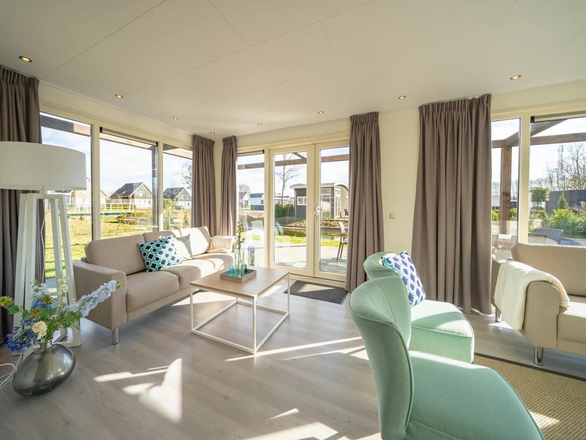 Luxe vrijstaand waterhuis voor 8 personen in West-Graftdijk - foto 3
