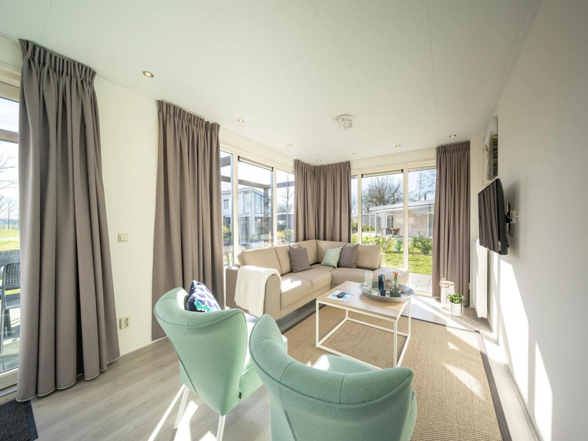 Luxe vrijstaand waterhuis voor 8 personen in West-Graftdijk - foto 10