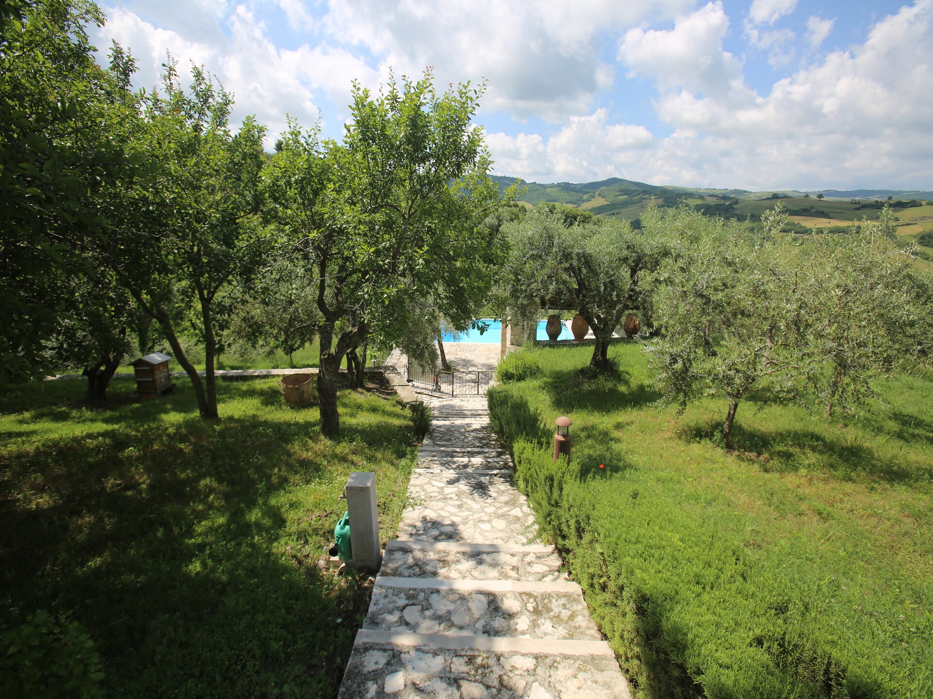 Romantisch appartement in middeleeuws Ripabottoni met panoramische tuin - foto 37
