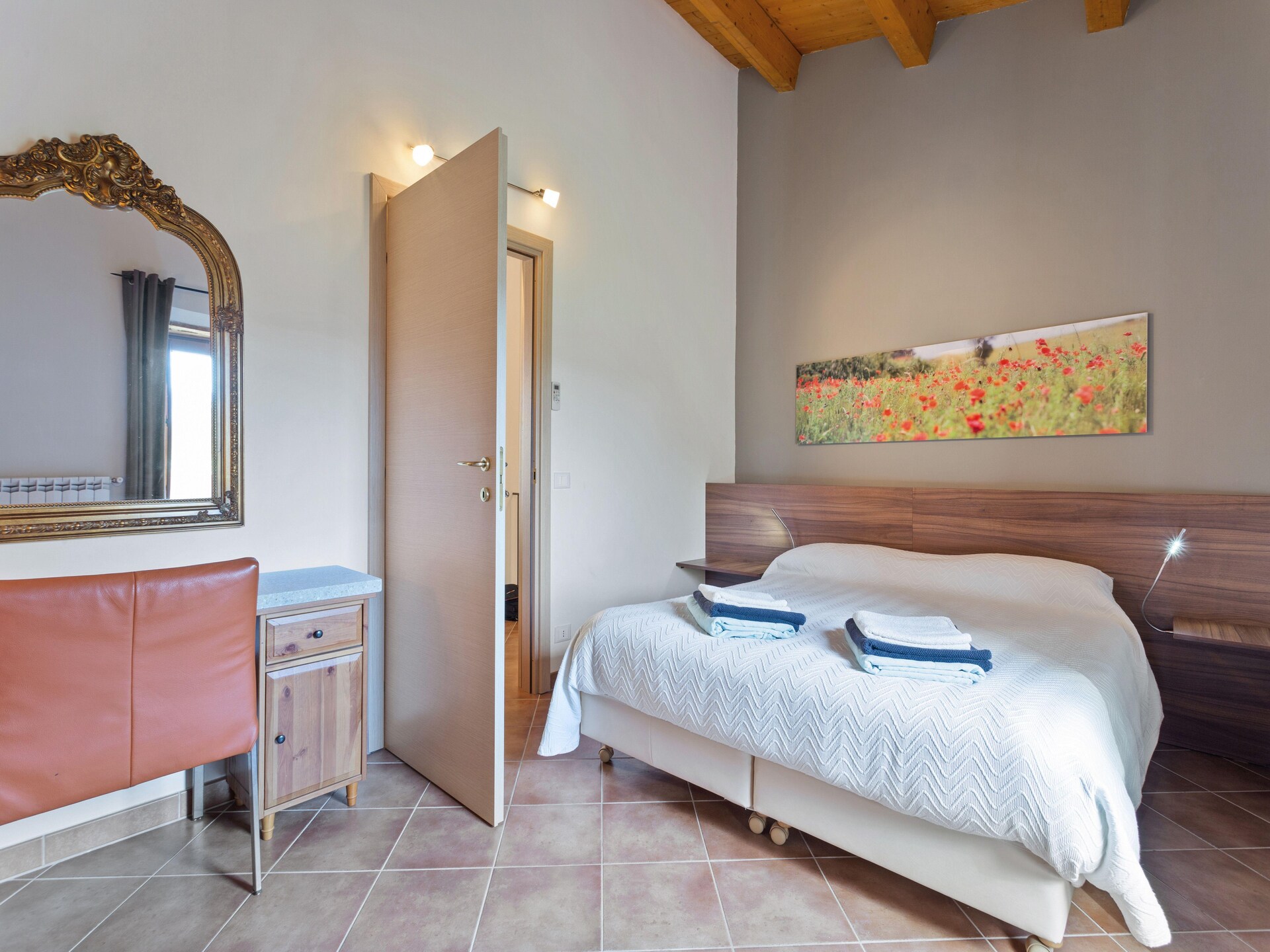 Romantisch appartement in middeleeuws Ripabottoni met panoramische tuin - foto 17