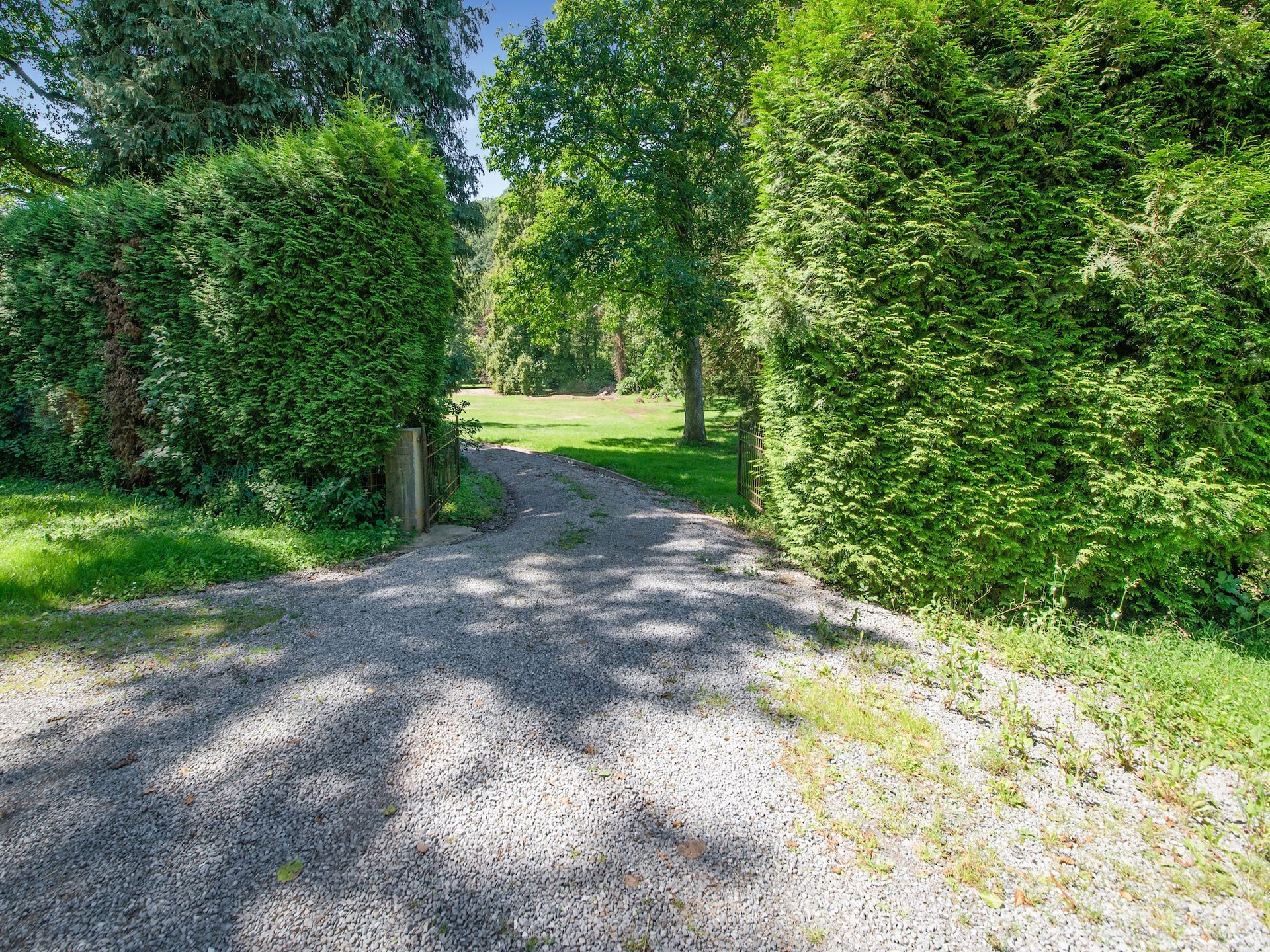 Centrum op 1 km: 32-persoons kasteel aan het meer in Ferrieres - foto 35