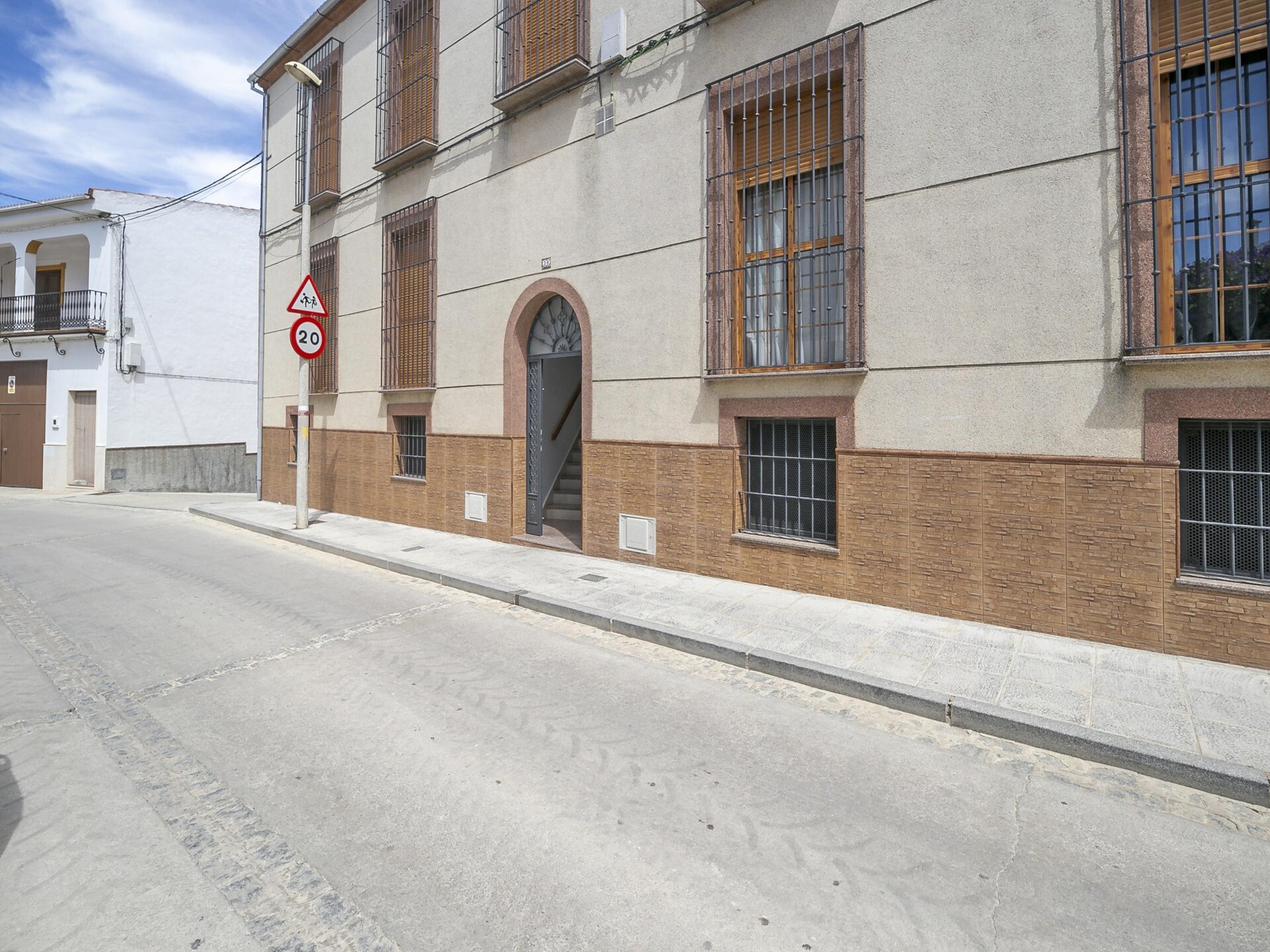 Ruim vakantiehuis voor 6 in Villanueva de San Juan met zwembadtoegang - foto 7