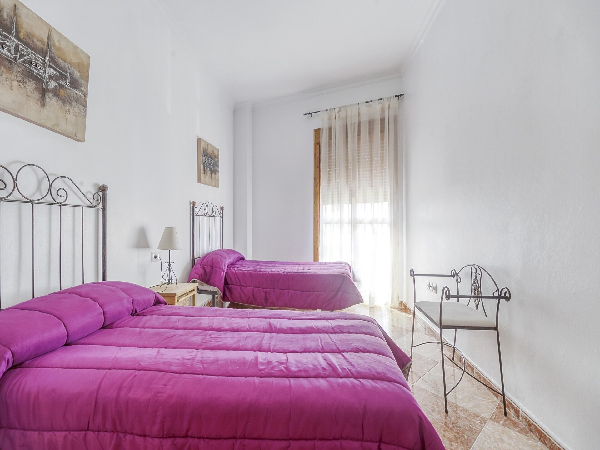 Ruim vakantiehuis voor 6 in Villanueva de San Juan met zwembadtoegang - foto 17