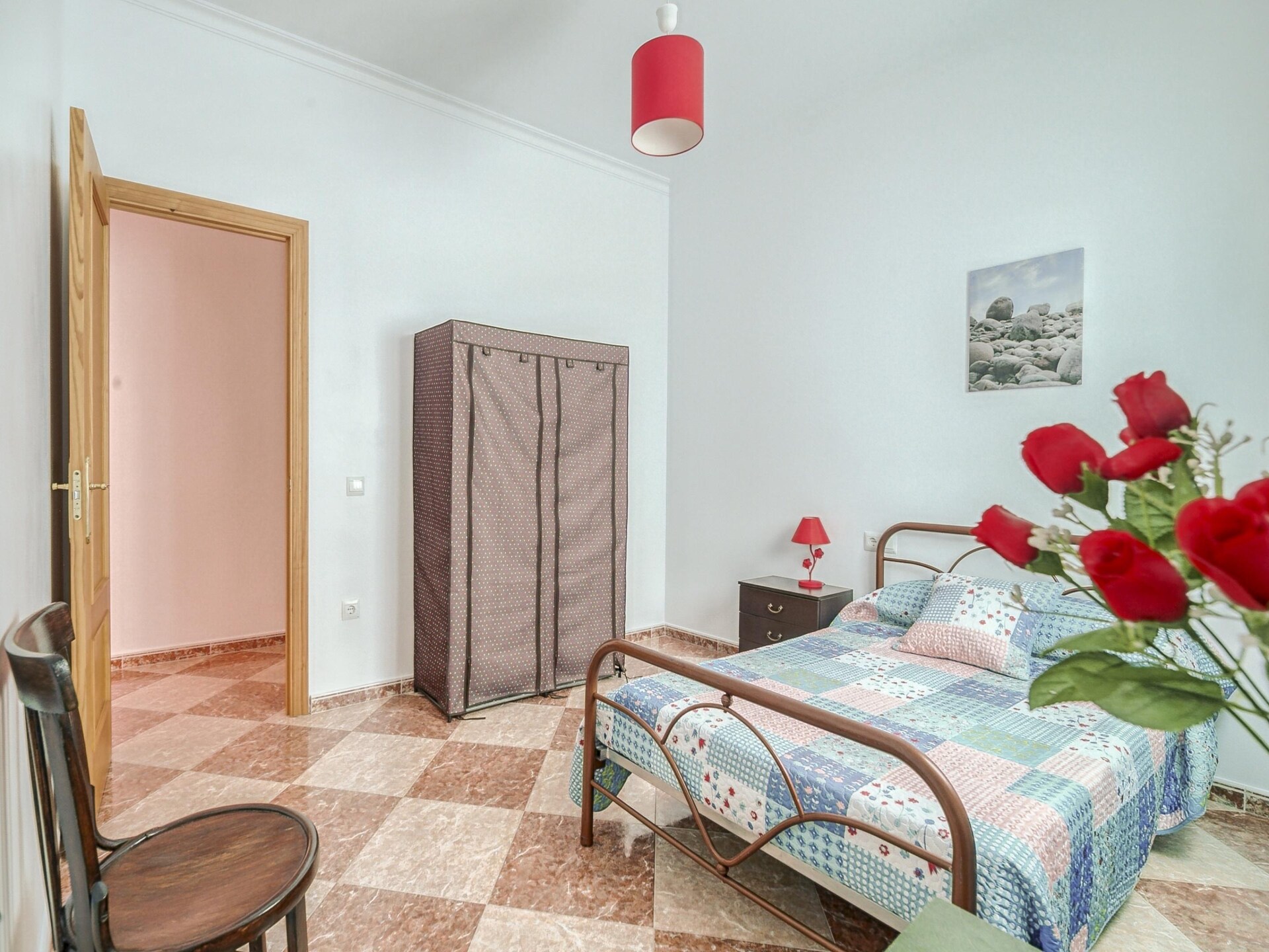 Ruim vakantiehuis voor 6 in Villanueva de San Juan met zwembadtoegang - foto 26