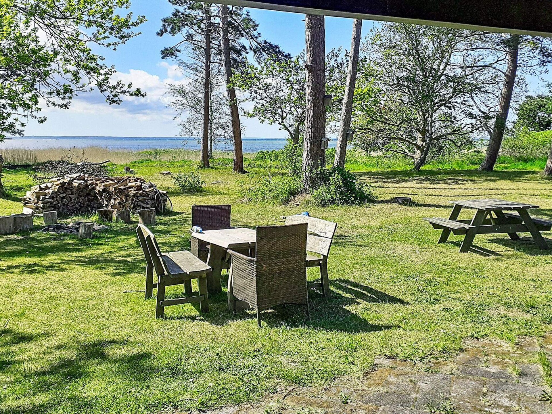 Vrijstaand kusthuis op 20 meter van zee met open haard in Jægerspris - foto 43