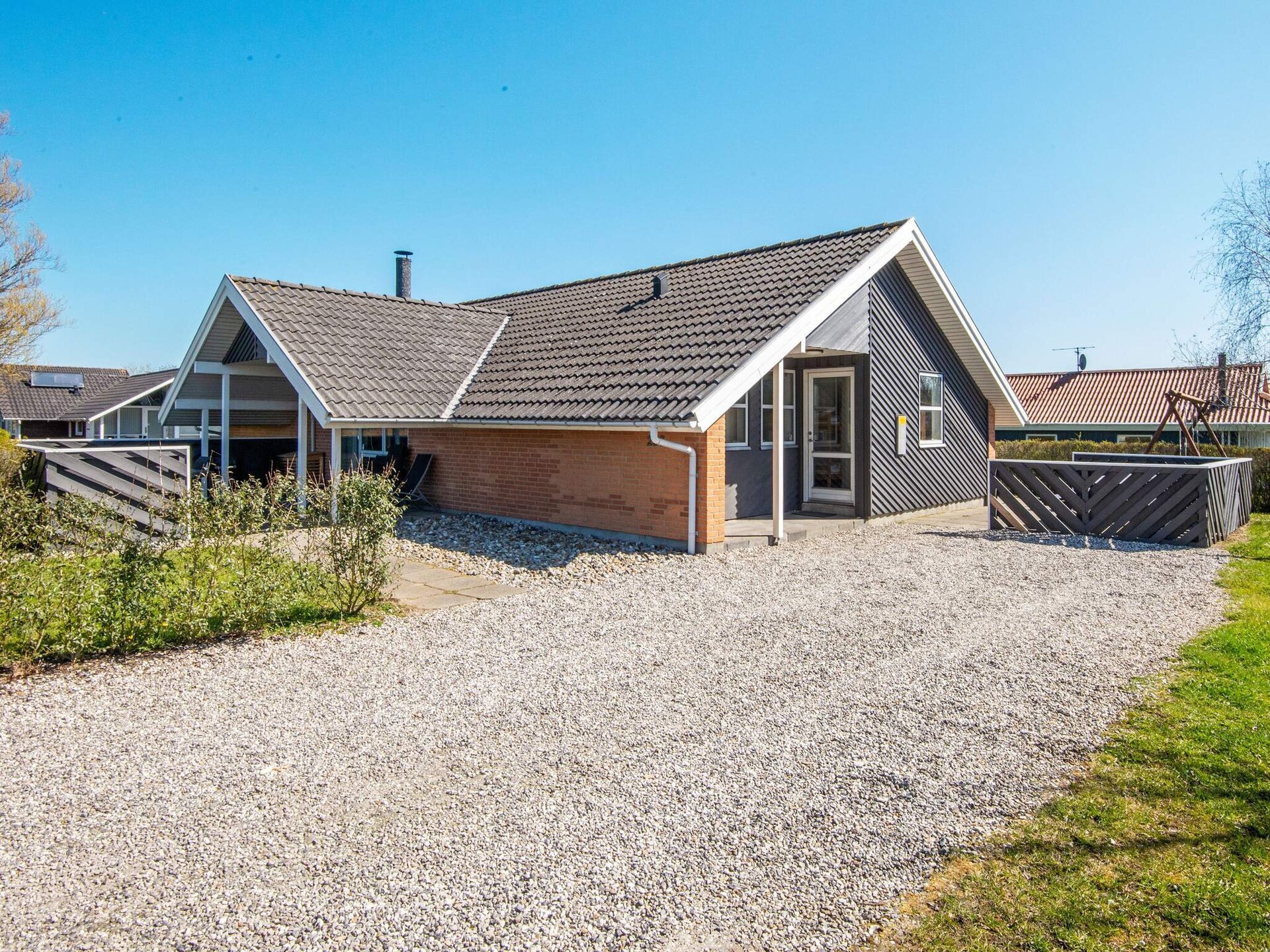 Ruim vakantiehuis voor 10 personen met zwembad en sauna op 250m van zee - foto 27