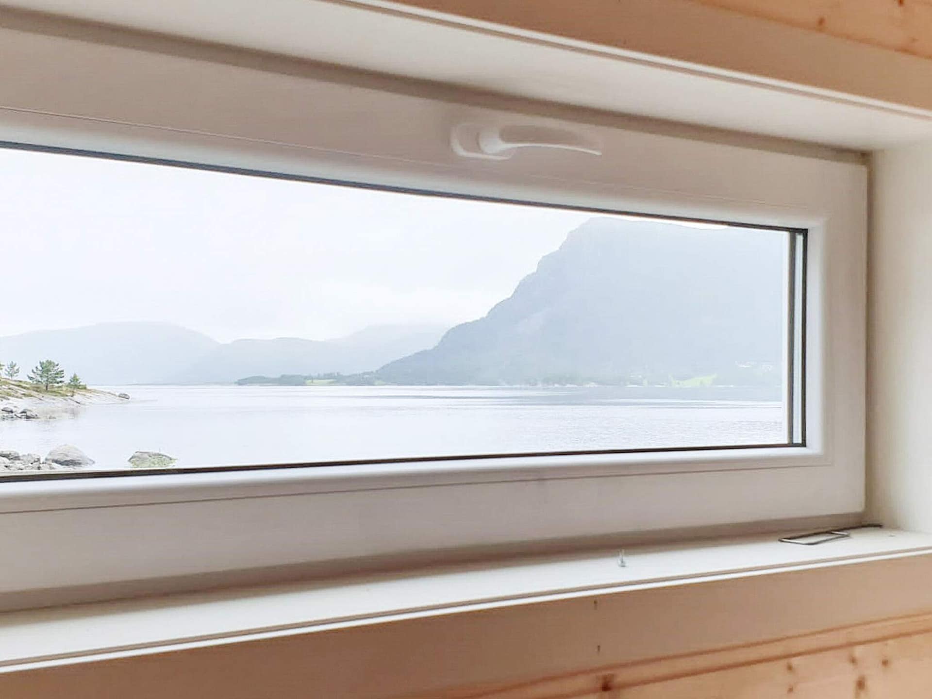 Modern vakantiehuis in Svelgen met panoramisch uitzicht op Frøysjøen - foto 24