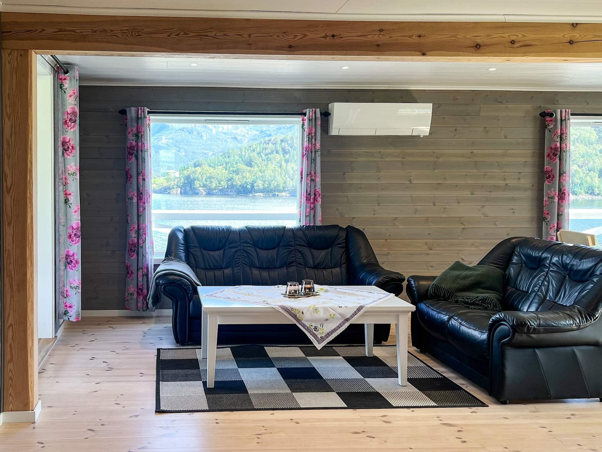 Modern vakantiehuis in Svelgen met panoramisch uitzicht op Frøysjøen - foto 8