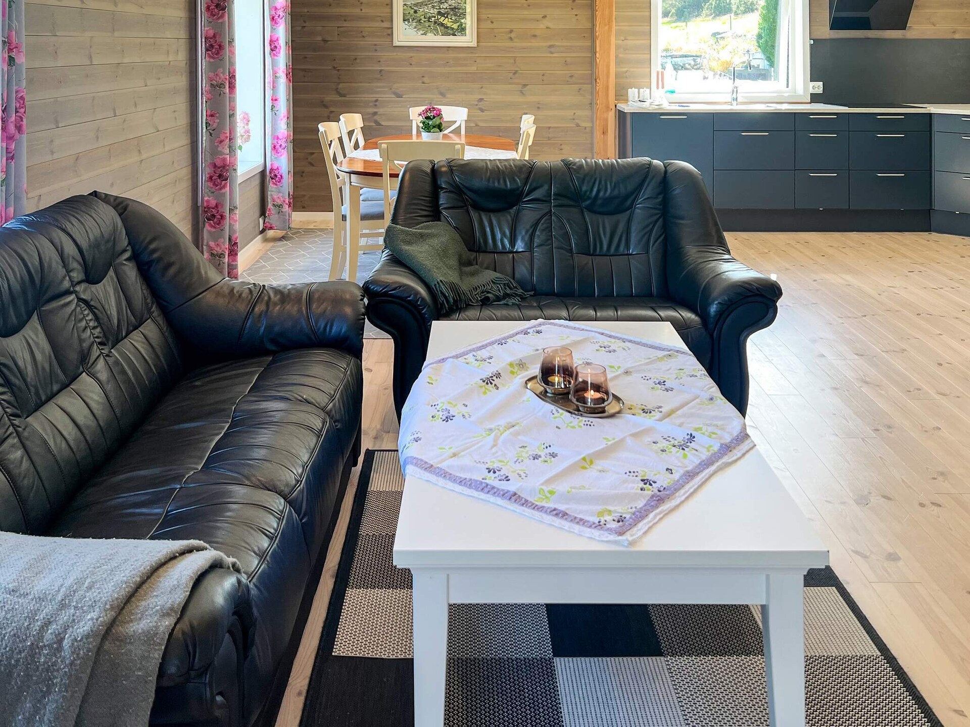 Modern vakantiehuis in Svelgen met panoramisch uitzicht op Frøysjøen - foto 7