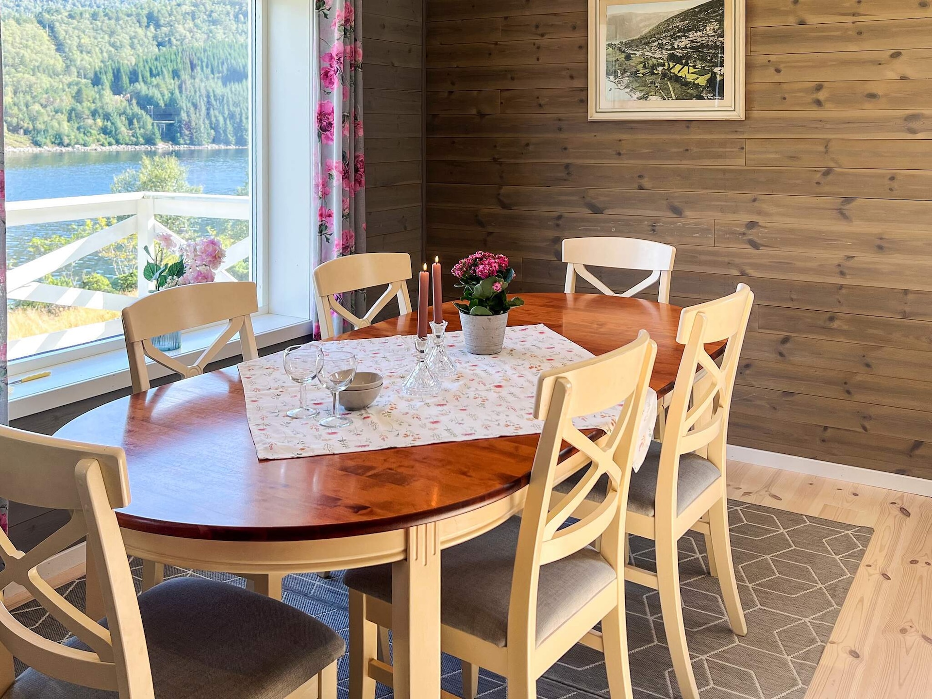 Modern vakantiehuis in Svelgen met panoramisch uitzicht op Frøysjøen - foto 10