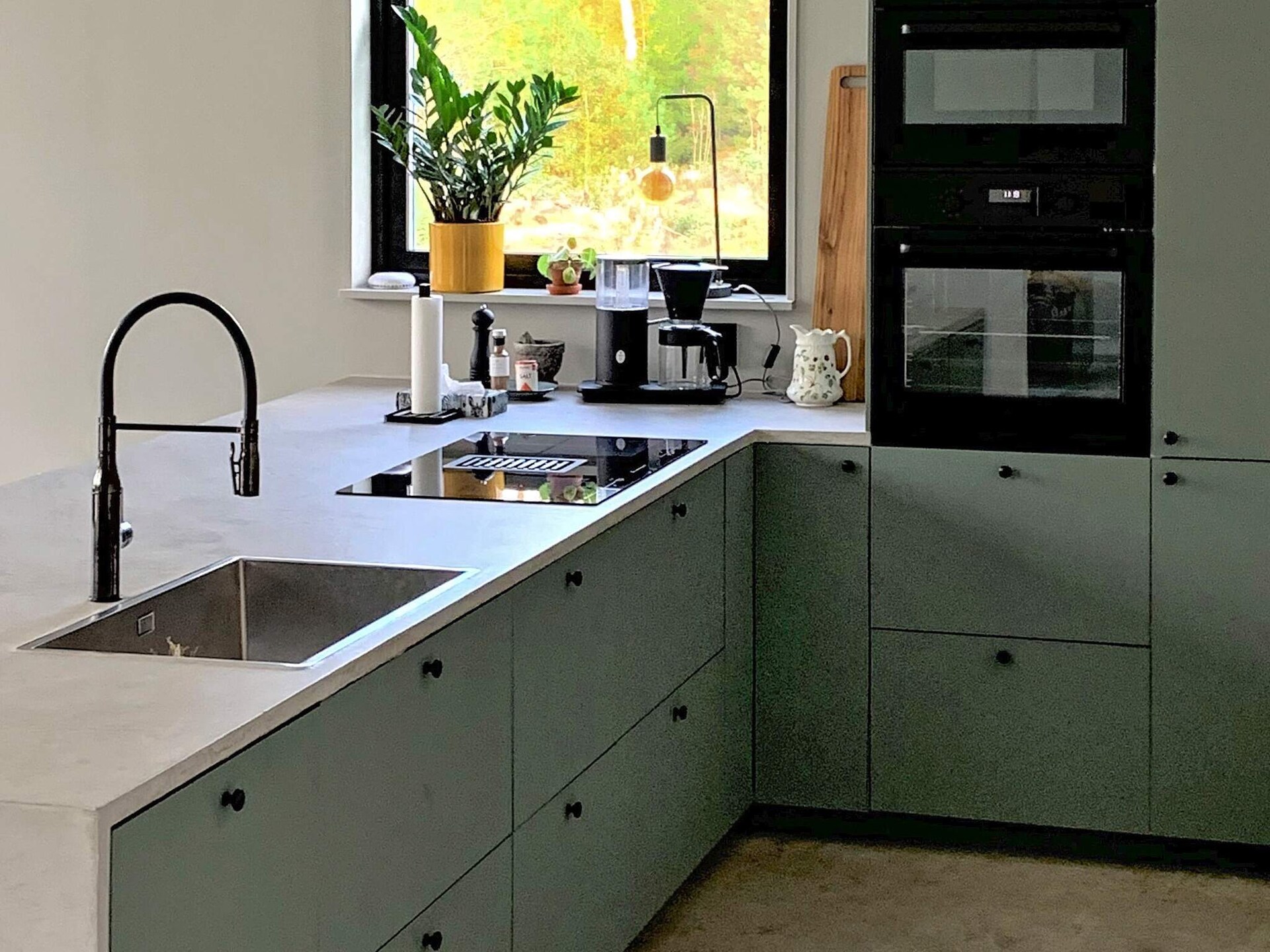Design vakantiehuis met panoramisch uitzicht op het meer in Håcksvik - foto 18
