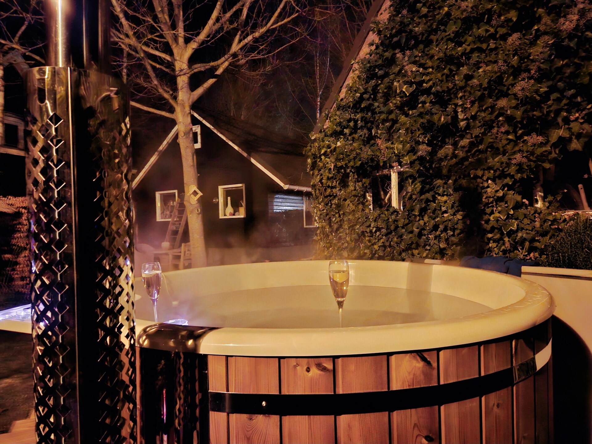 Het Atelier: creatief vakantiehuis met jacuzzi in Sleen, Drenthe - foto 34
