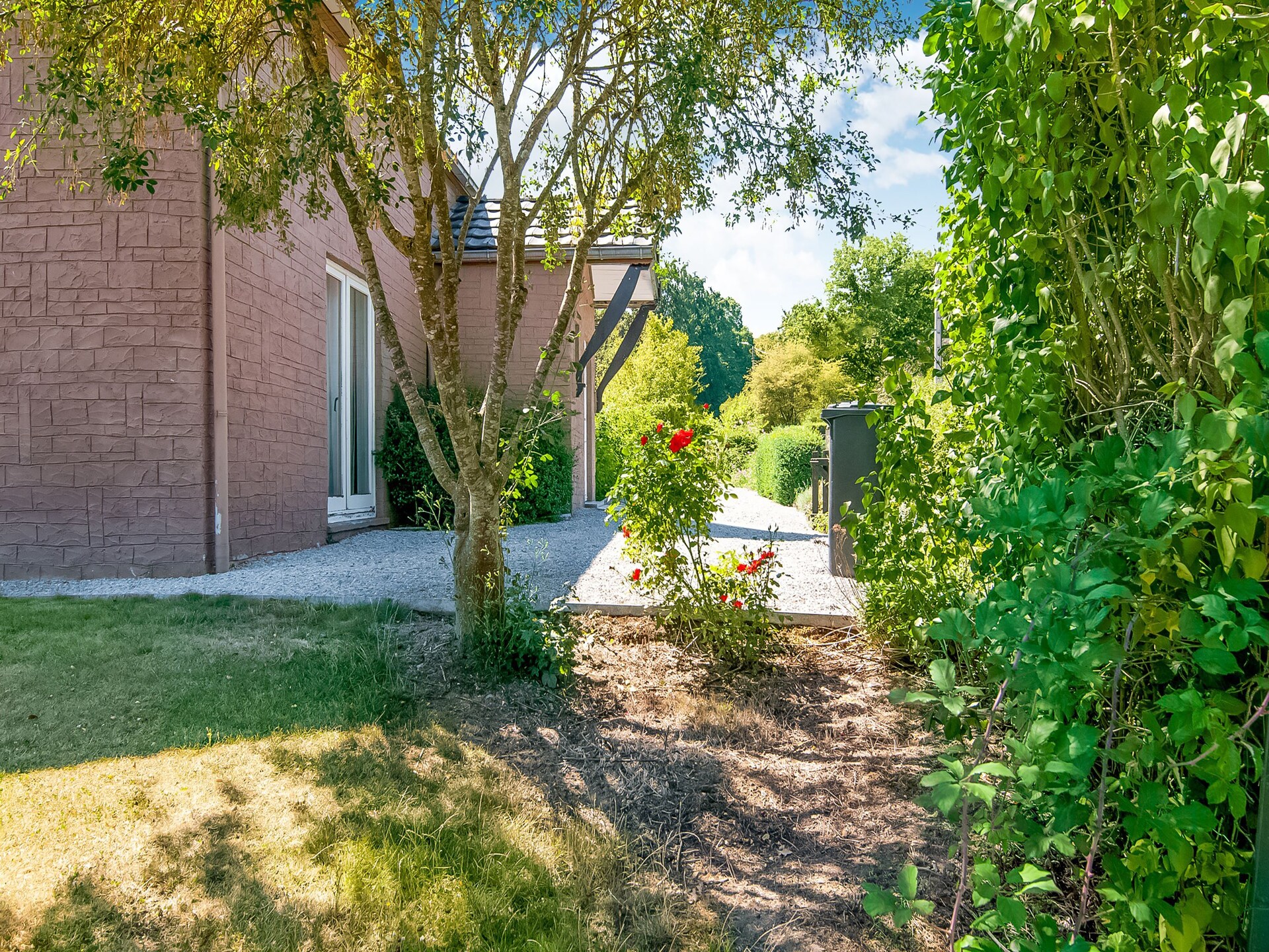 Ruim vakantiehuis voor 9 personen met omheinde tuin in bosrijk Treignes - foto 32