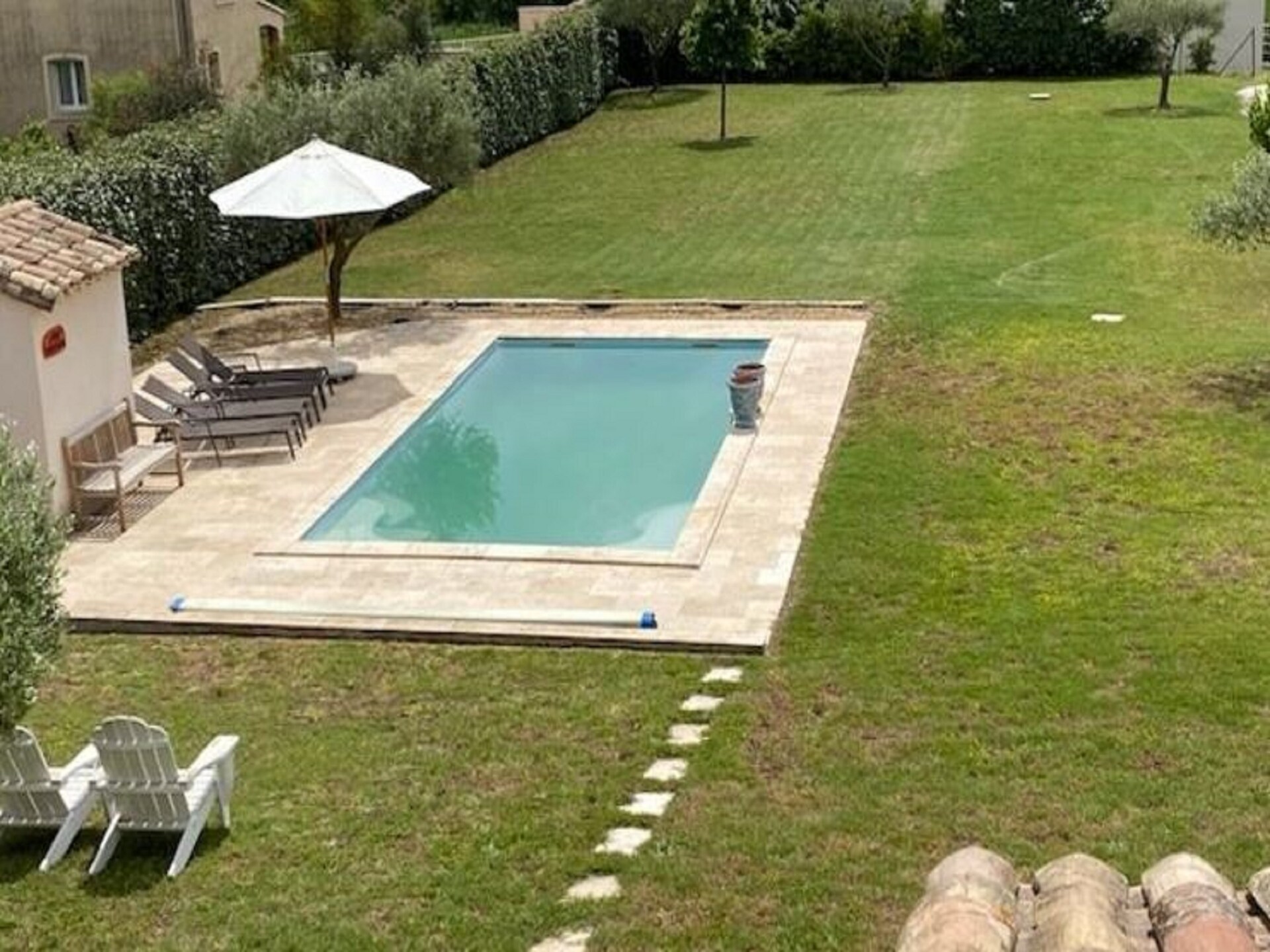 Ruim vakantiehuis met privézwembad en tuin bij Uzès, geschikt voor 10 personen - foto 2