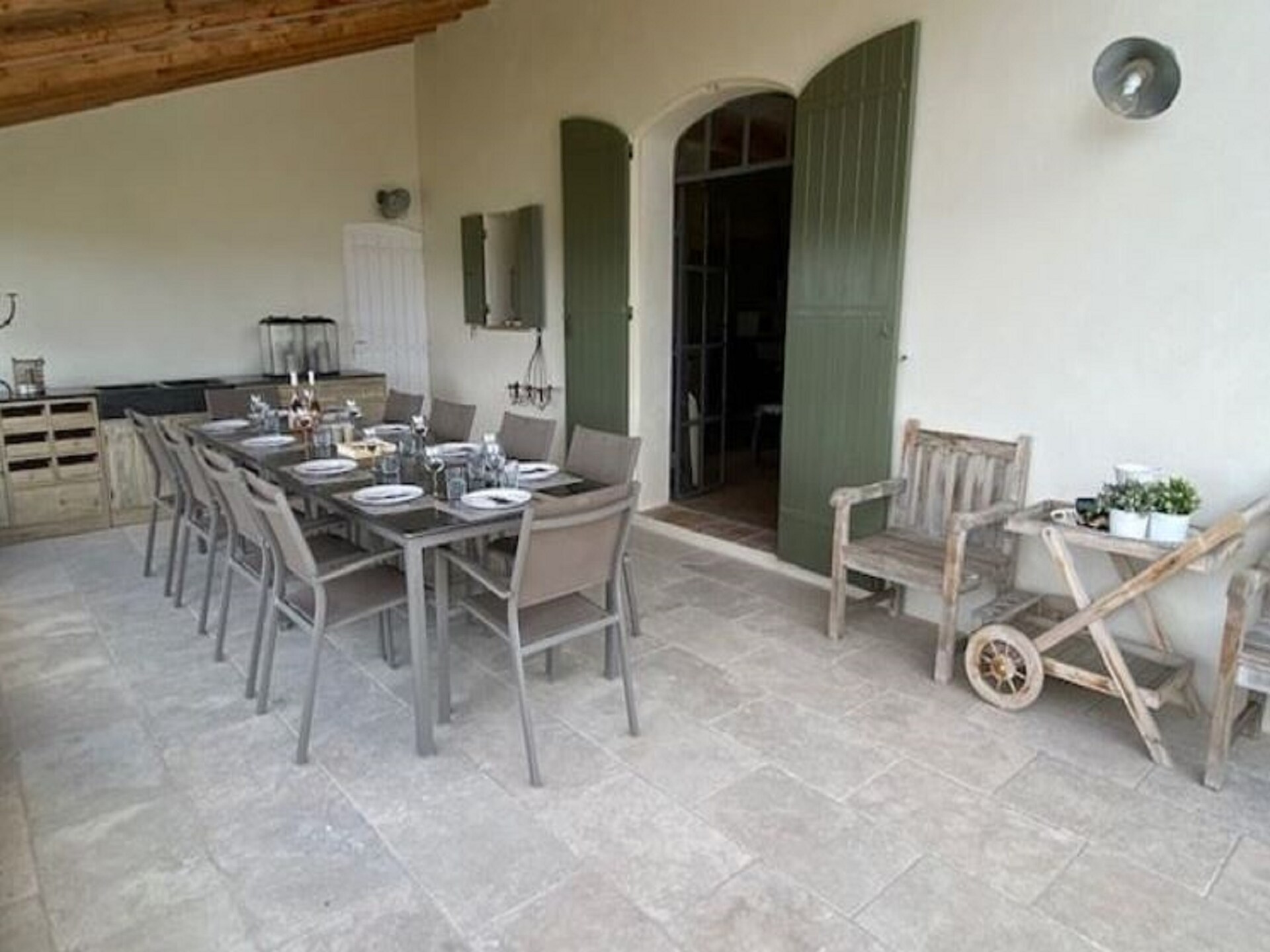 Ruim vakantiehuis met privézwembad en tuin bij Uzès, geschikt voor 10 personen - foto 25