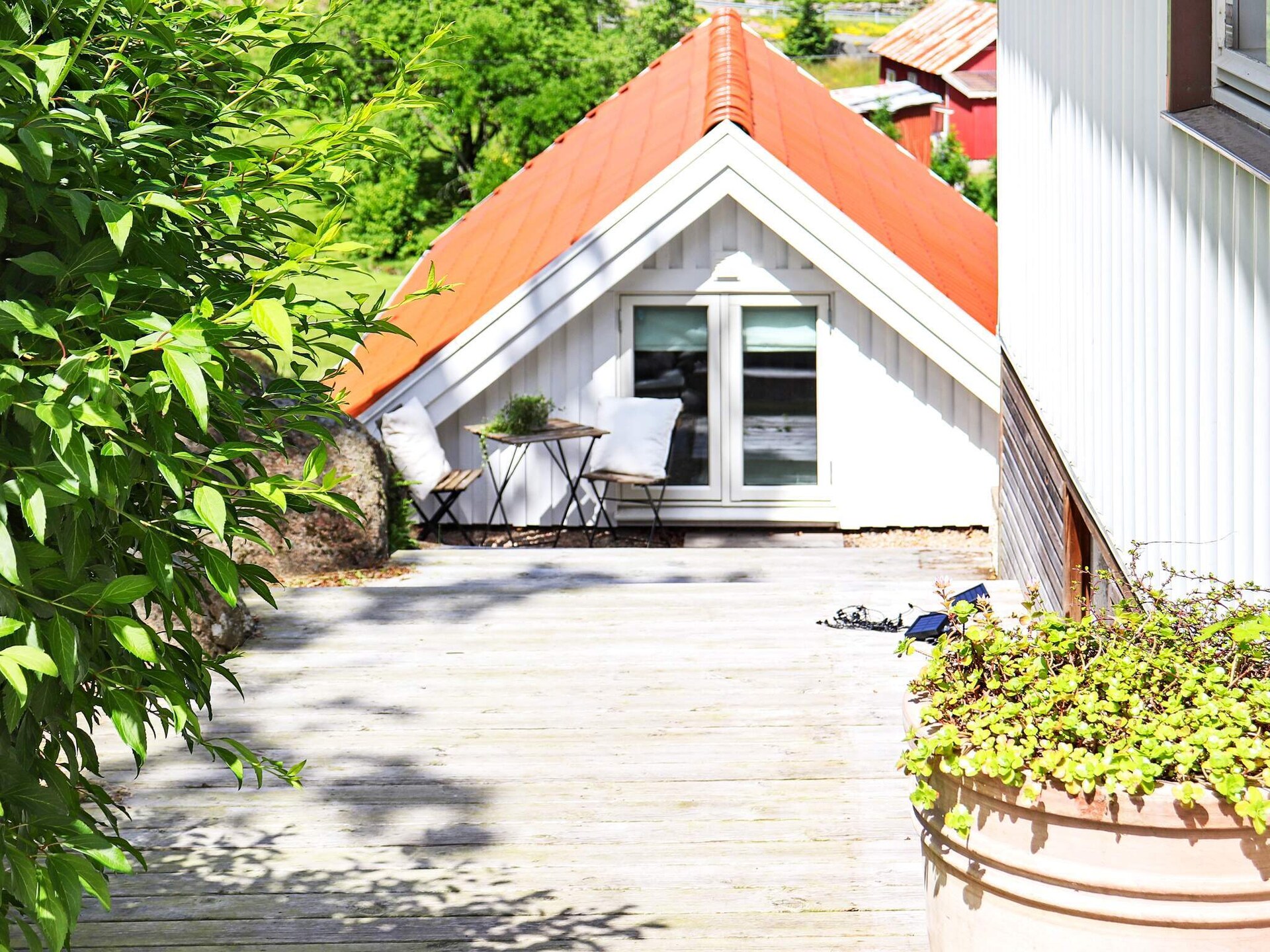 Sfeervol vakantiehuis bij de Viskan rivier met eigen tuin - foto 5