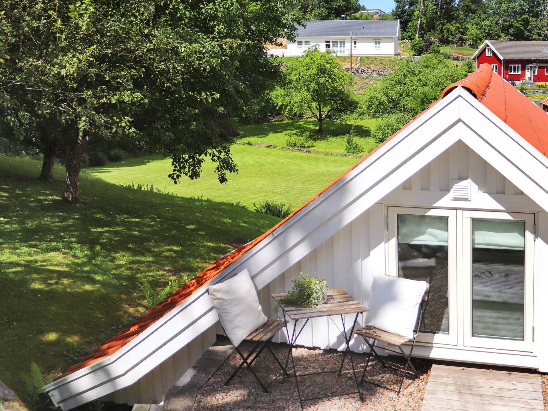 Sfeervol vakantiehuis bij de Viskan rivier met eigen tuin - foto 1