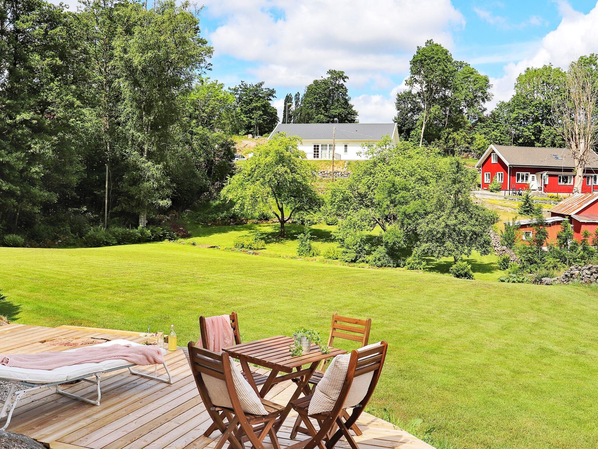 Sfeervol vakantiehuis bij de Viskan rivier met eigen tuin - foto 4