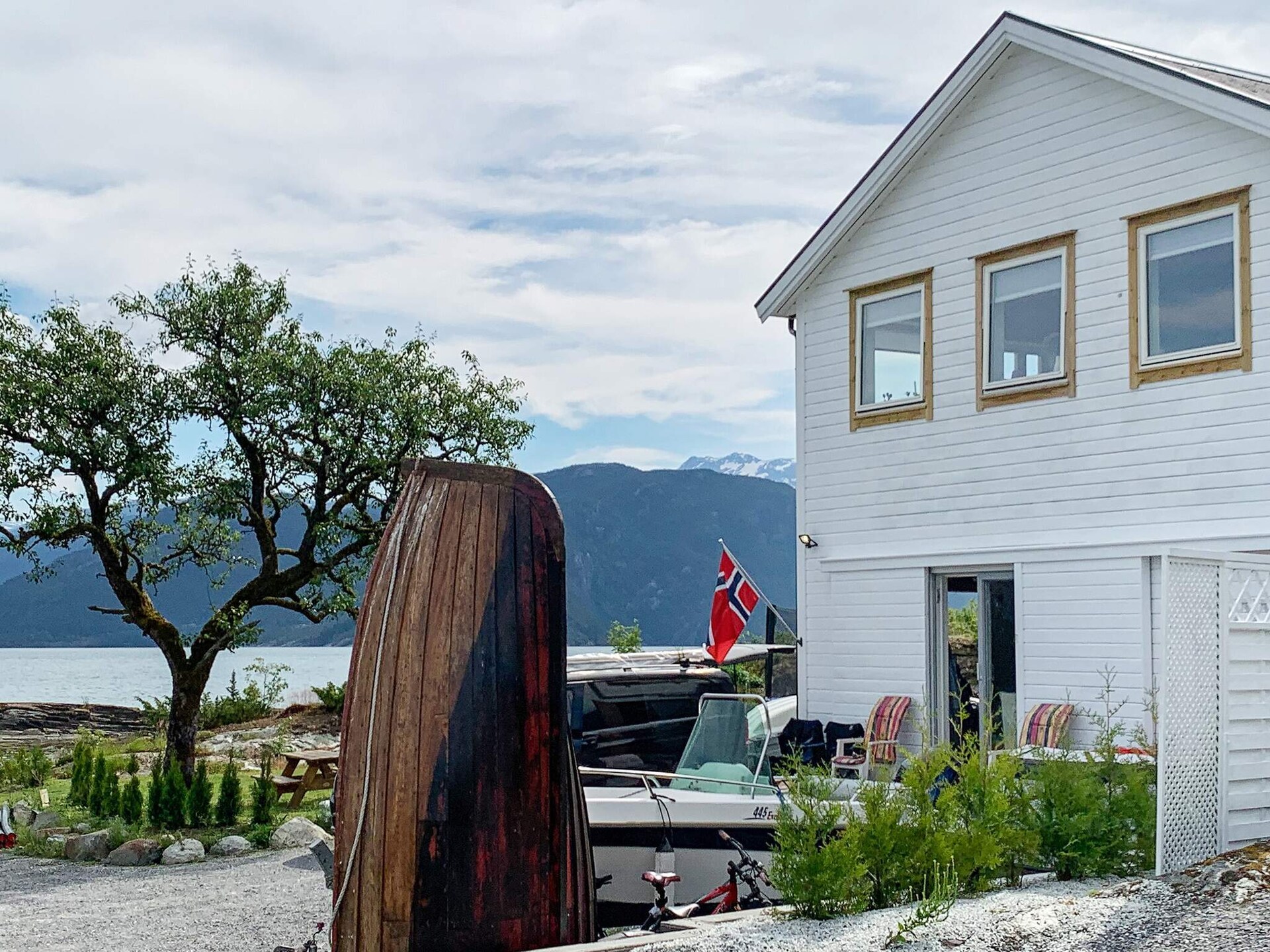 Strandparadijs aan de Hardangerfjord met privé zandstrand en panoramisch uitzicht - foto 2