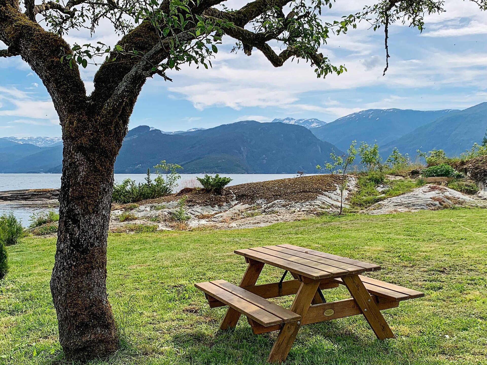 Strandparadijs aan de Hardangerfjord met privé zandstrand en panoramisch uitzicht - foto 17