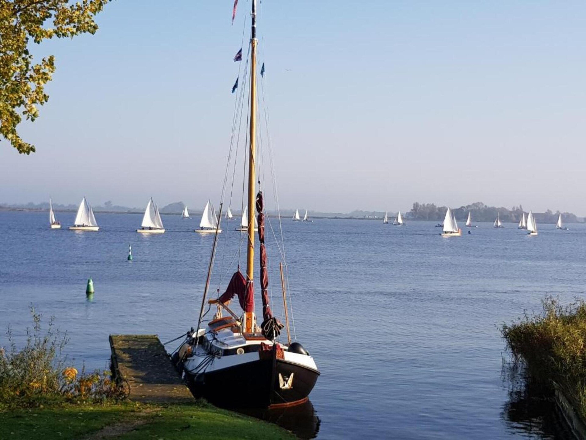 Vrijstaand vakantiehuis aan het water in Boornzwaag met privésteiger - foto 11