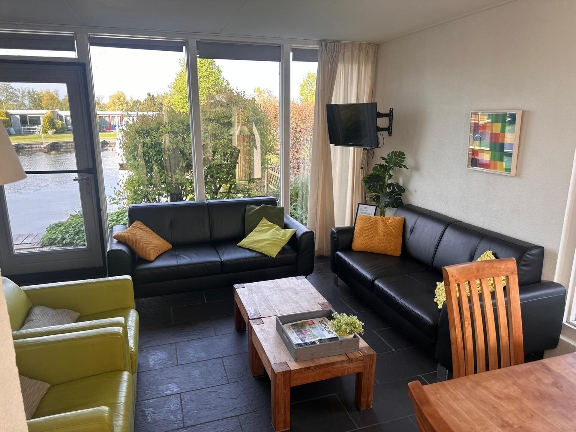 Vrijstaand vakantiehuis aan het water in Boornzwaag met privésteiger - foto 17