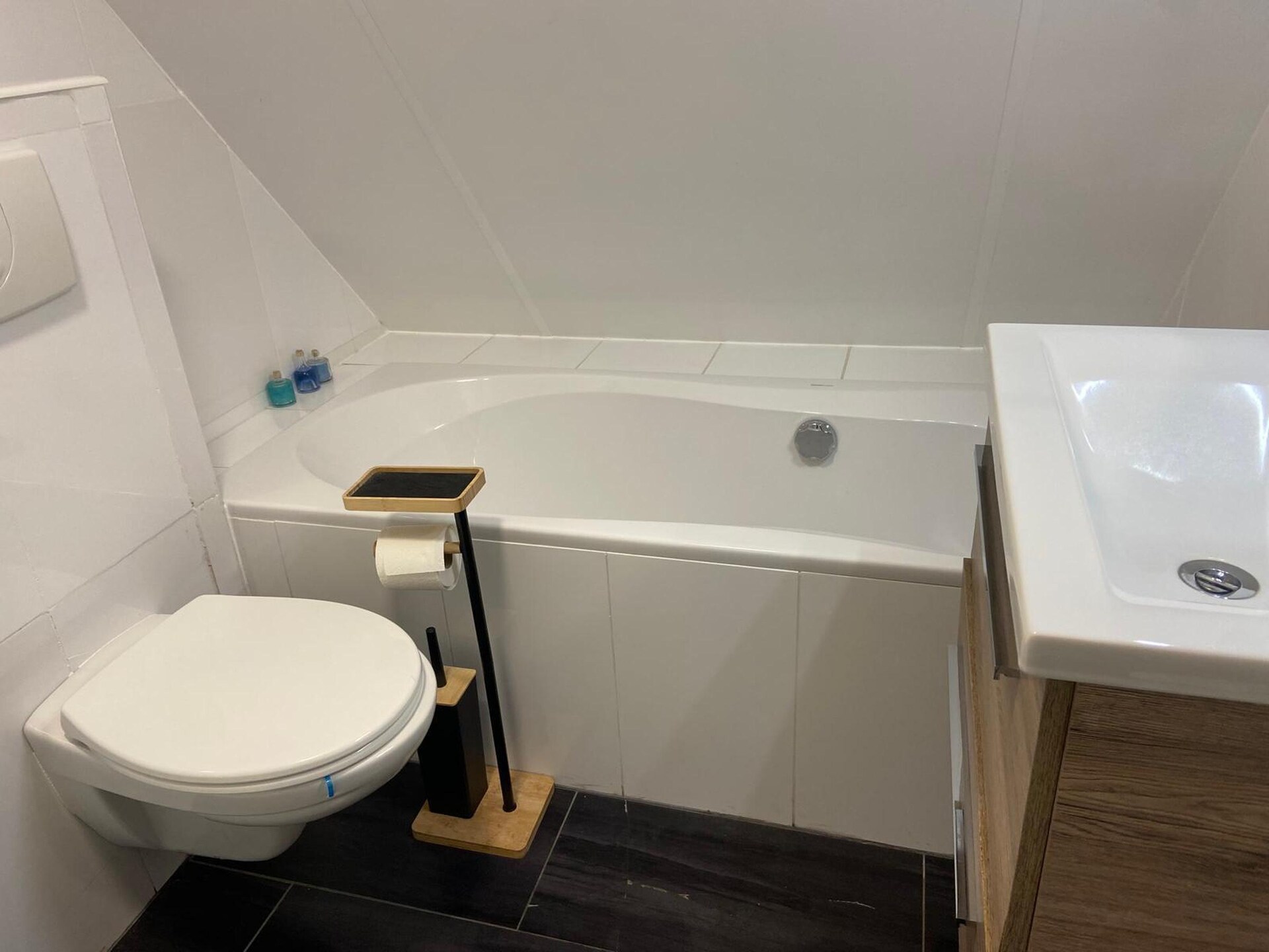 Vrijstaand vakantiehuis aan het water in Boornzwaag met privésteiger - foto 21