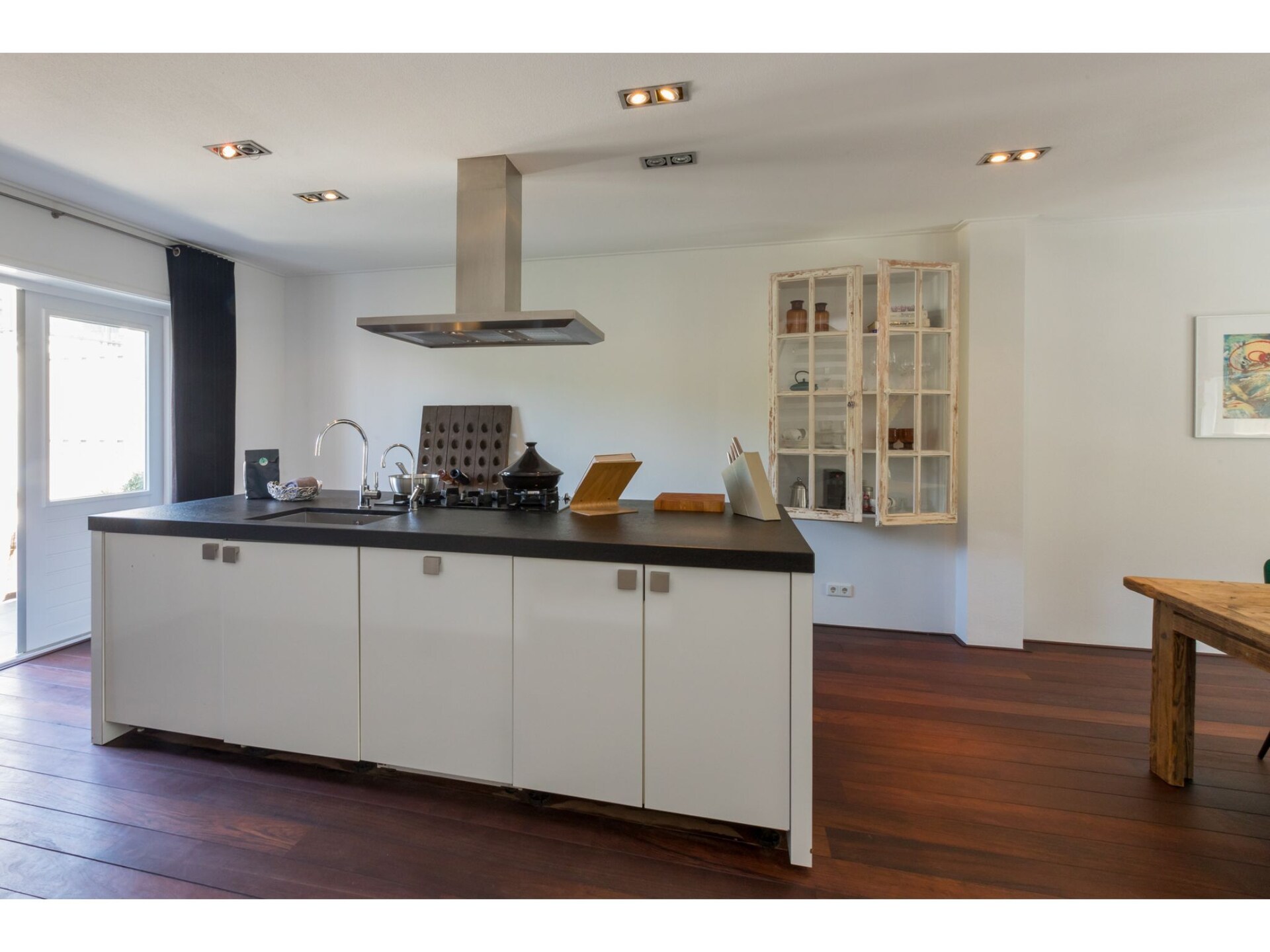 Stijlvol loftappartement met balkon in hartje Domburg, 150m² - foto 9