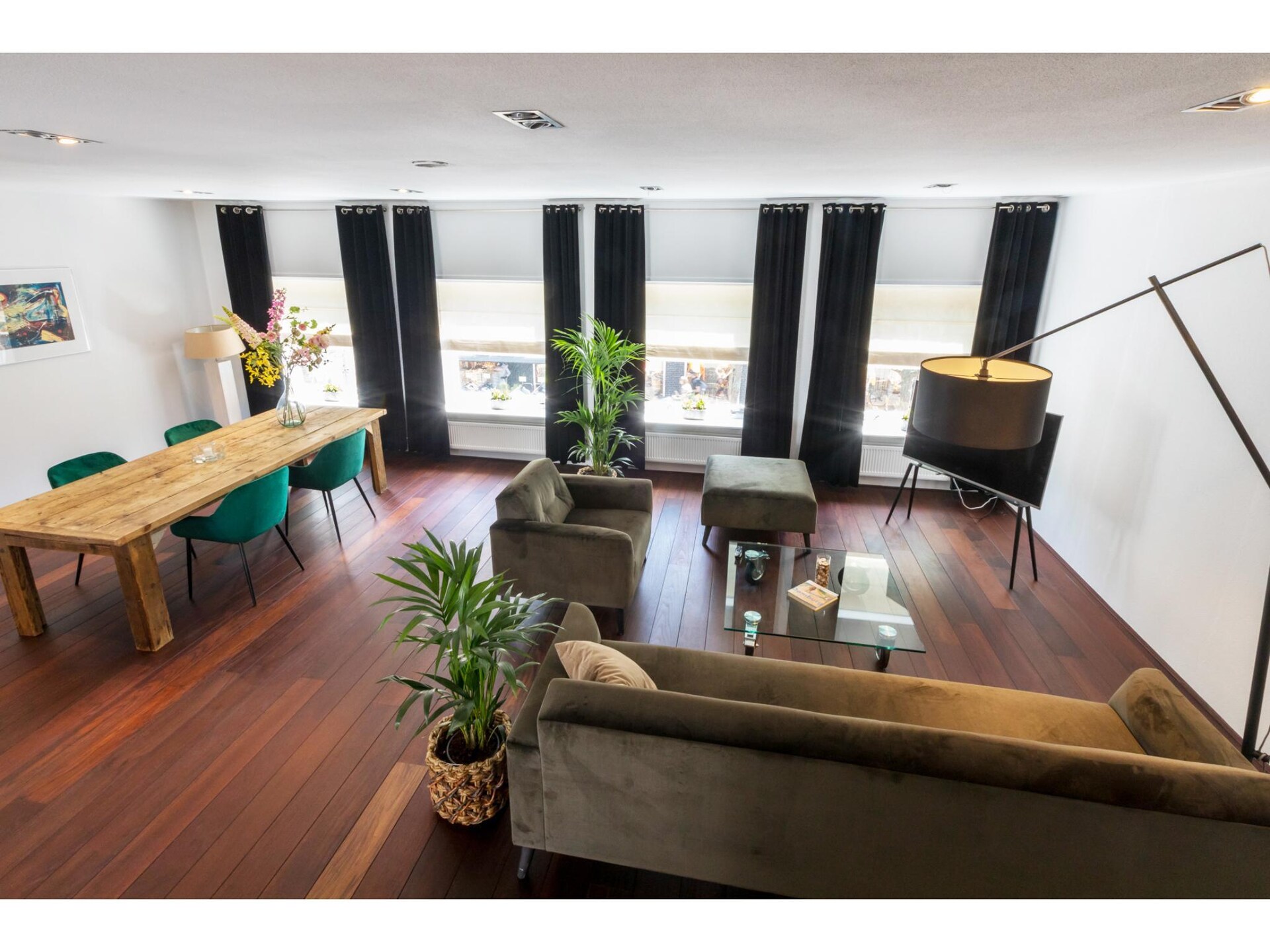 Stijlvol loftappartement met balkon in hartje Domburg, 150m² - foto 2