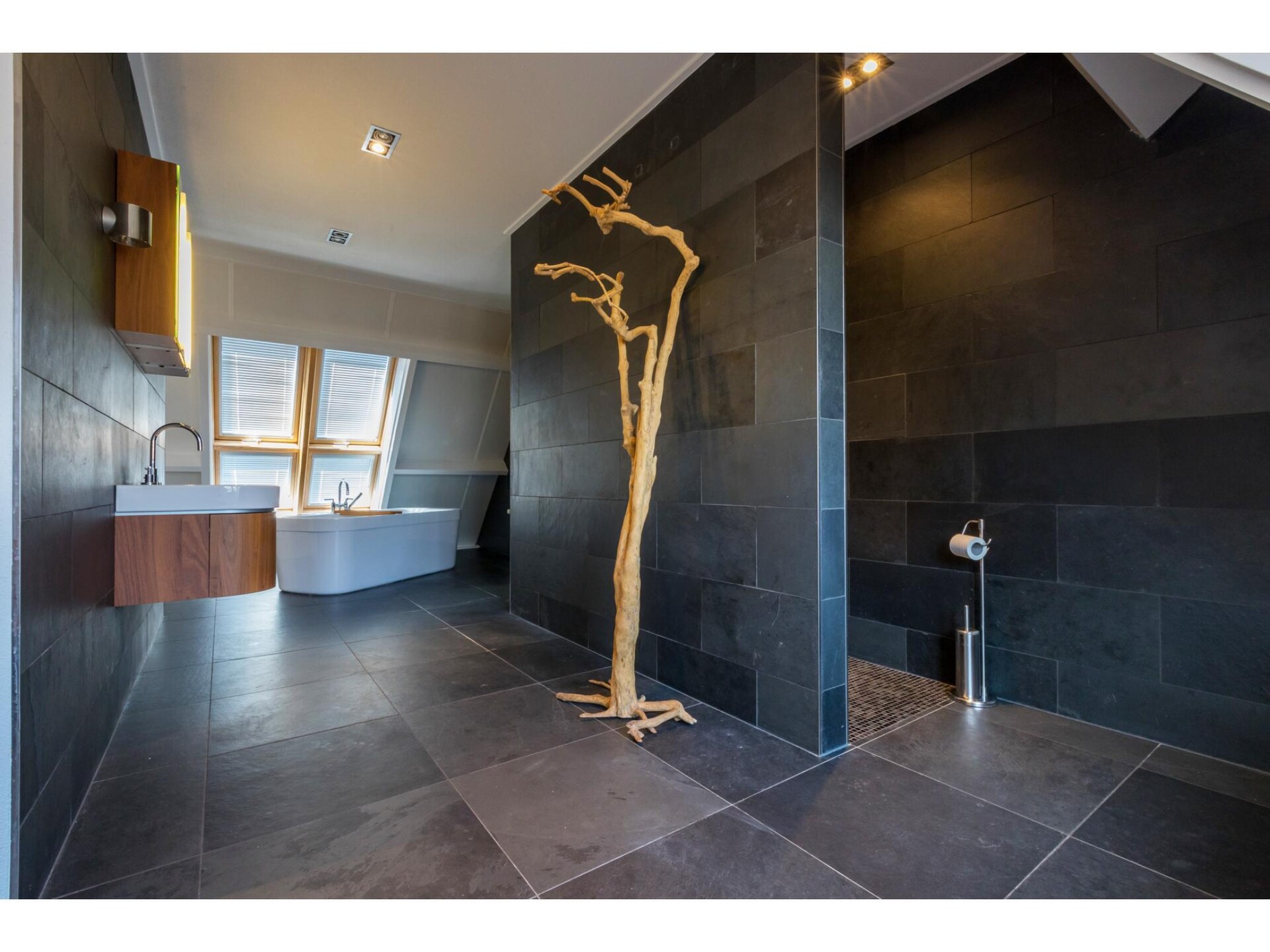 Stijlvol loftappartement met balkon in hartje Domburg, 150m² - foto 23