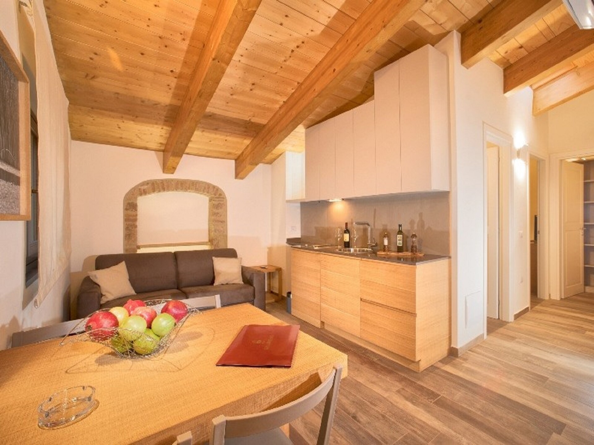Rustgevend vakantiehuis in Foligno met zwembad en bubbelbad - foto 35