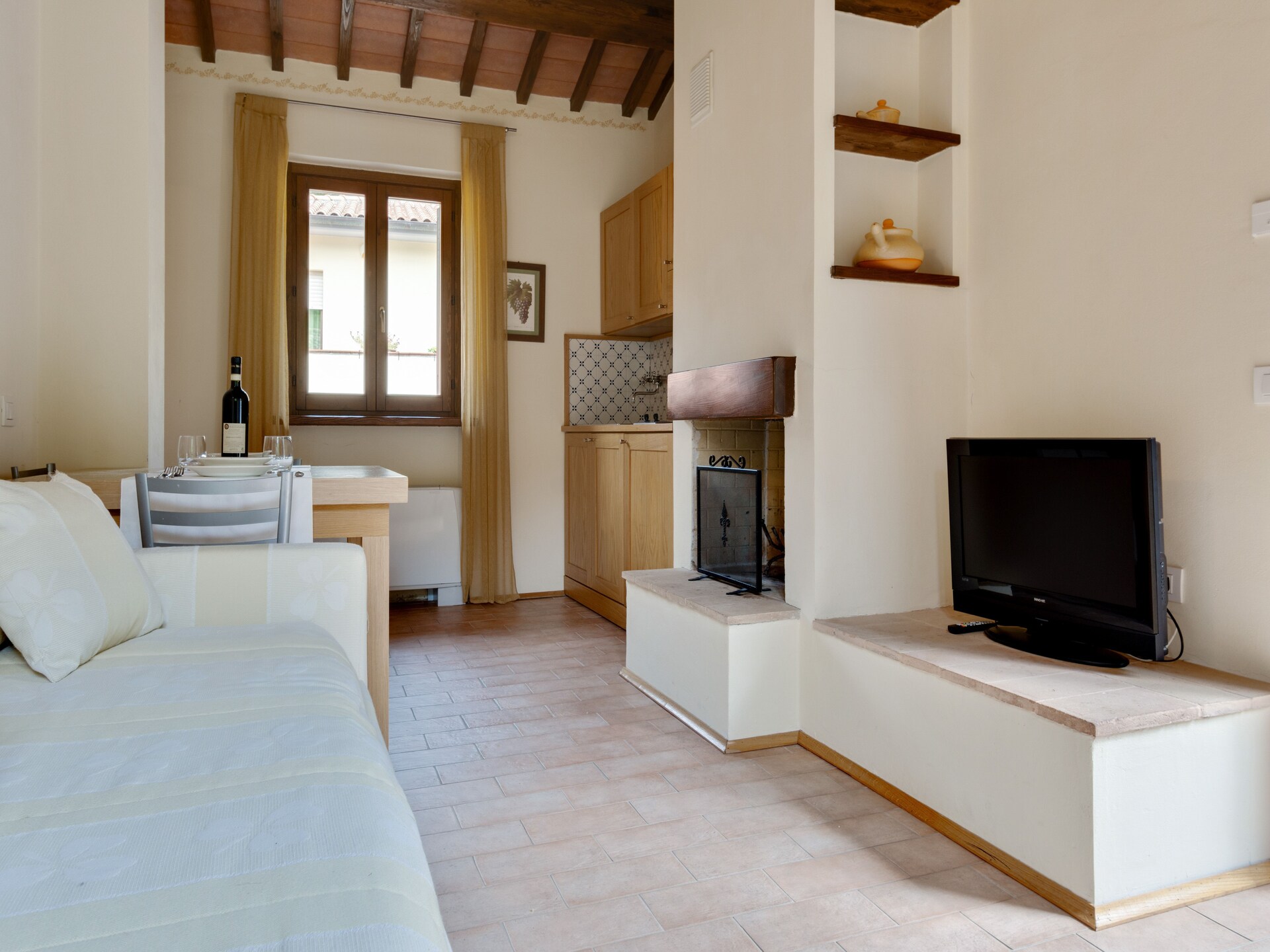Rustgevend vakantiehuis in Foligno met zwembad en bubbelbad - foto 32