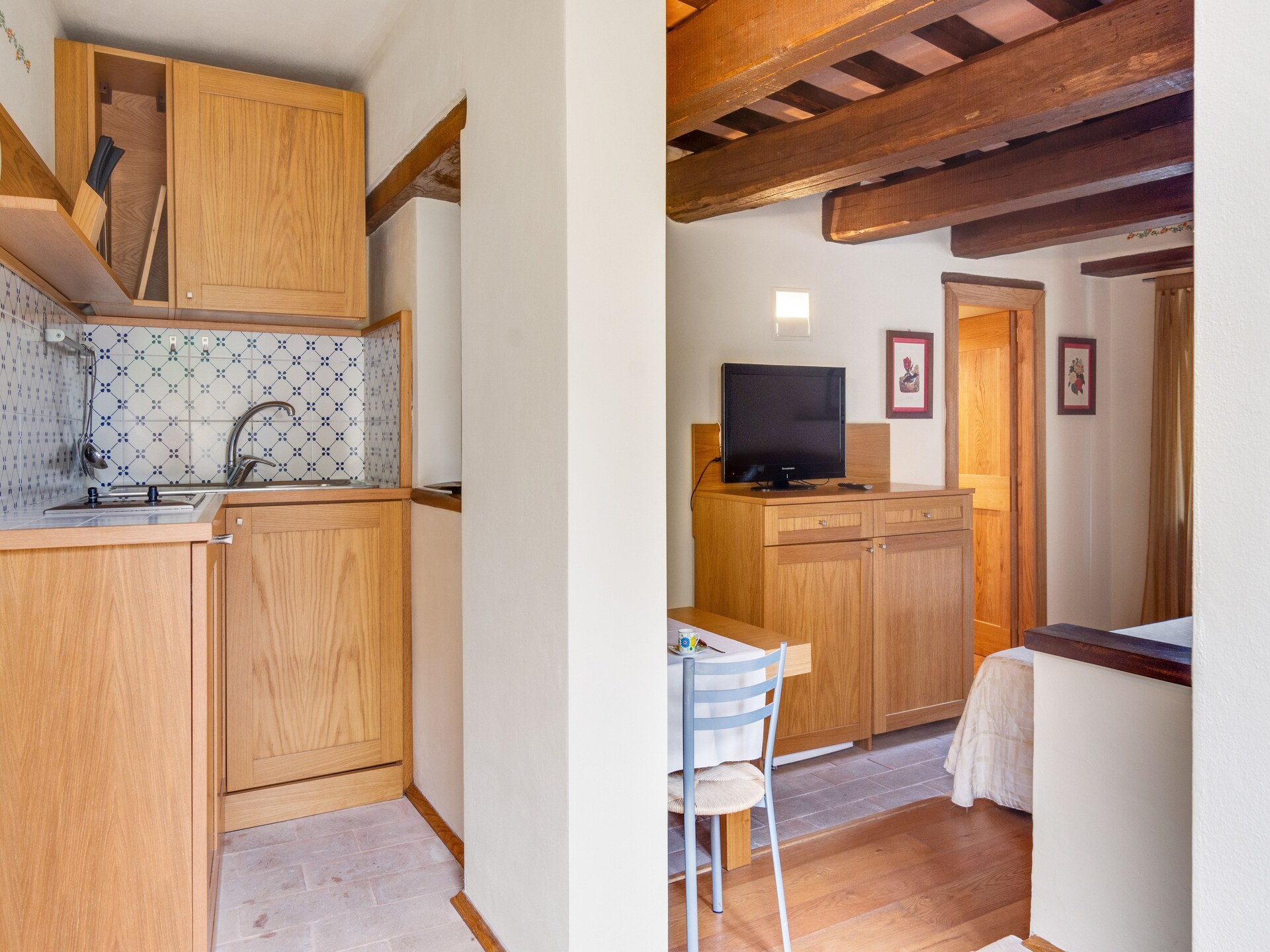 Modern vakantiehuis in Foligno met zwembad en tuin - foto 17