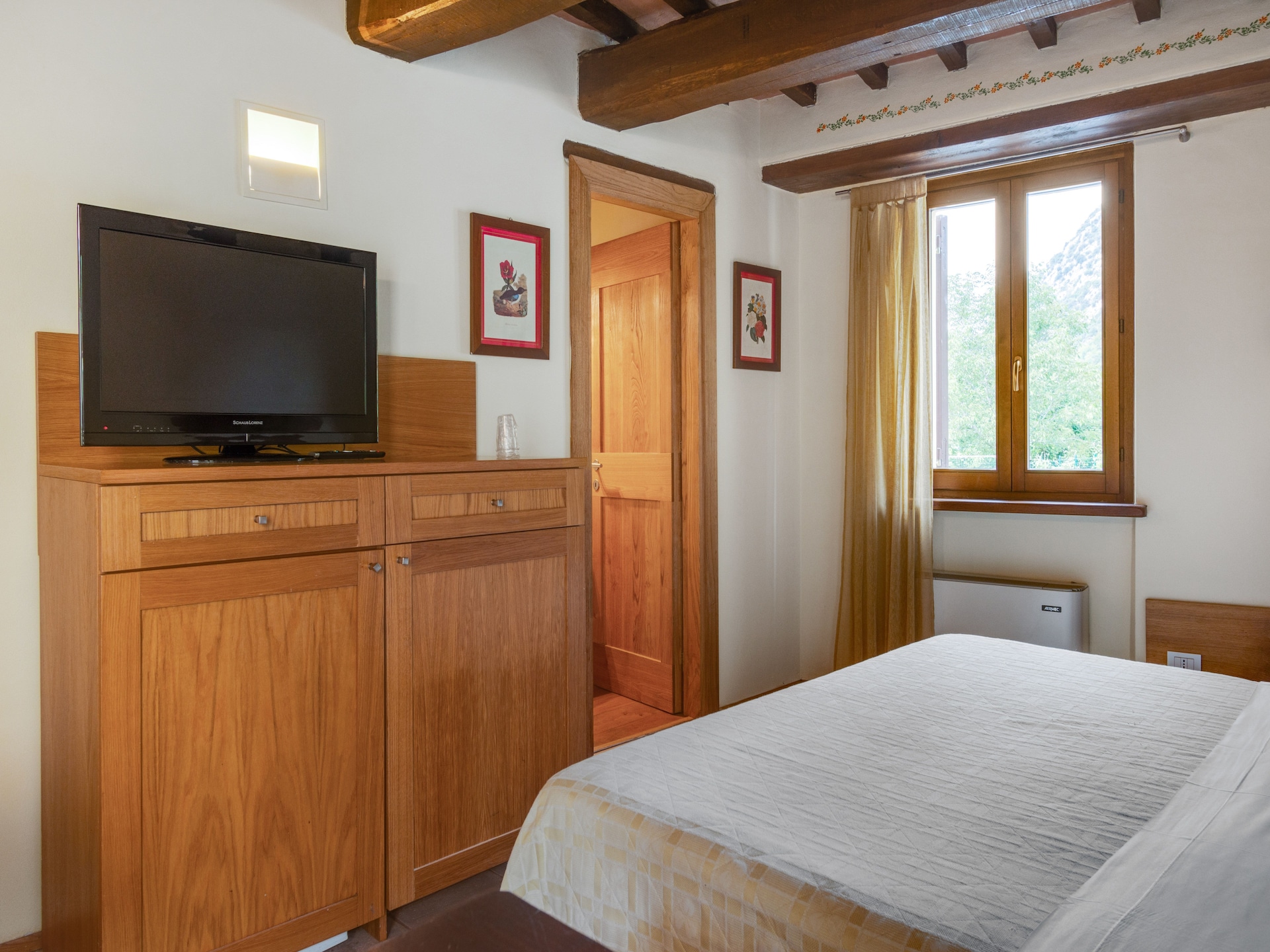Modern vakantiehuis in Foligno met zwembad en tuin - foto 23