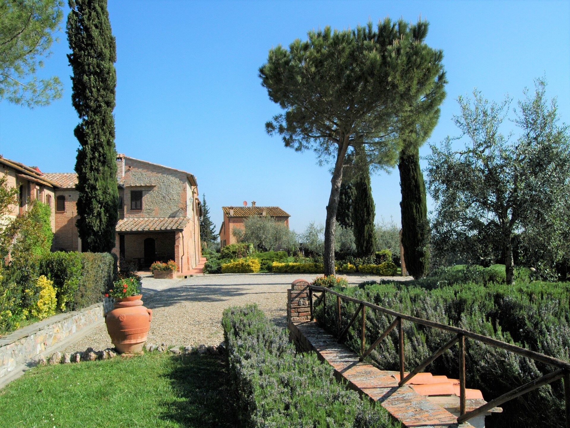 Toscaanse rust aan de bosrand bij Castelfiorentino, met zwembad - foto 9