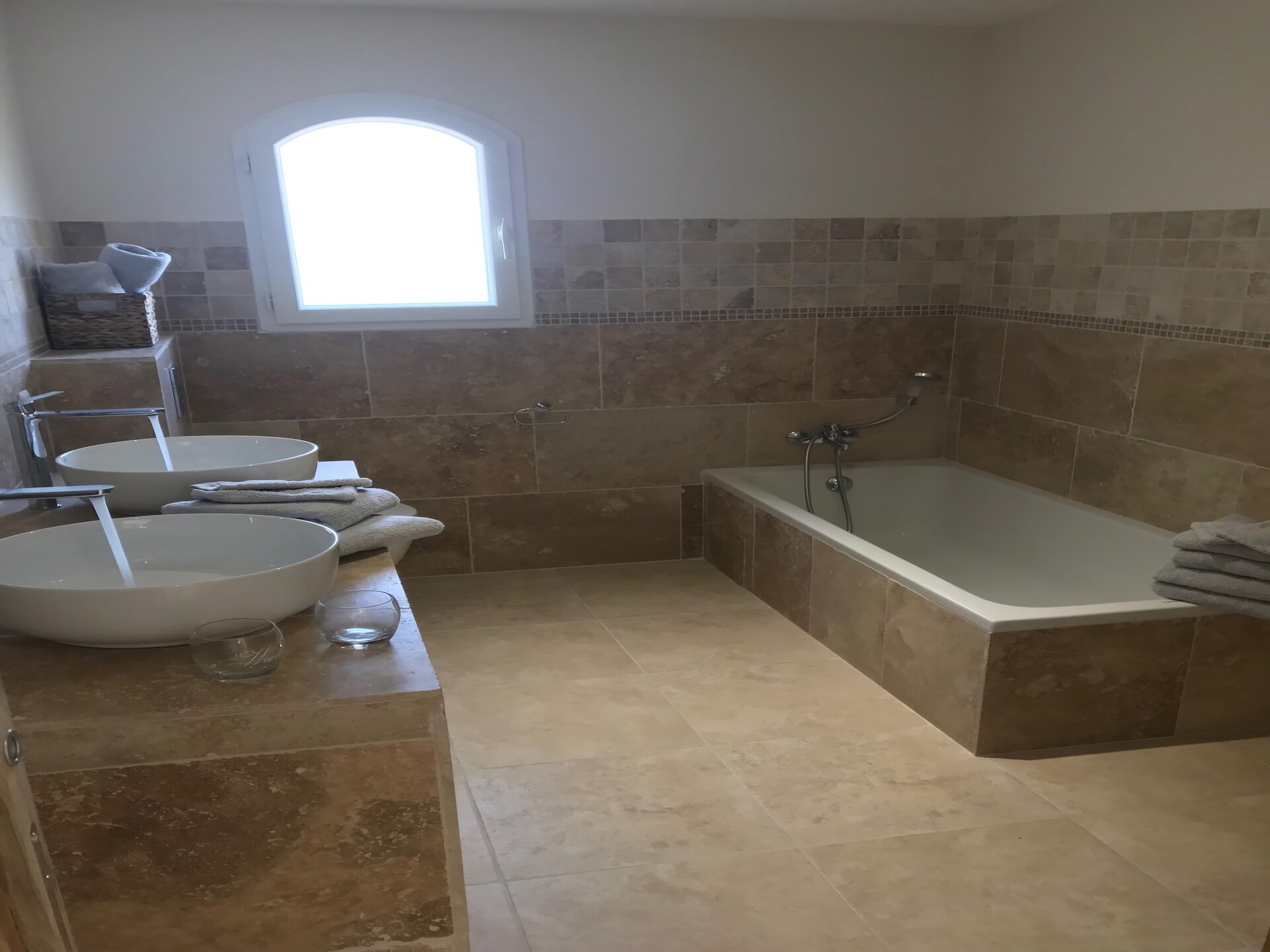 Design villa met privézwembad en panoramisch wijngaarduitzicht nabij Le Muy - foto 32