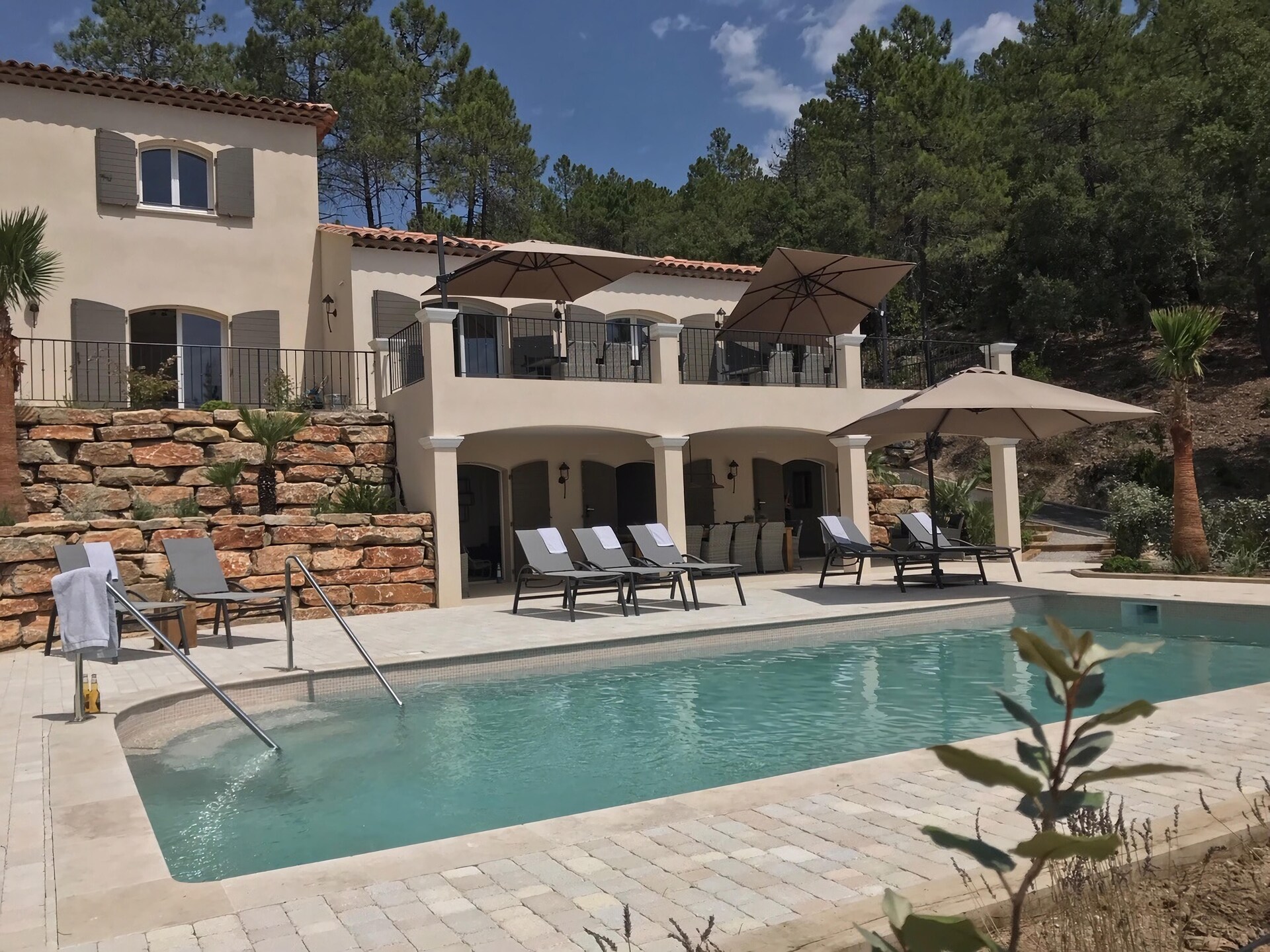 Design villa met privézwembad en panoramisch wijngaarduitzicht nabij Le Muy - foto 2